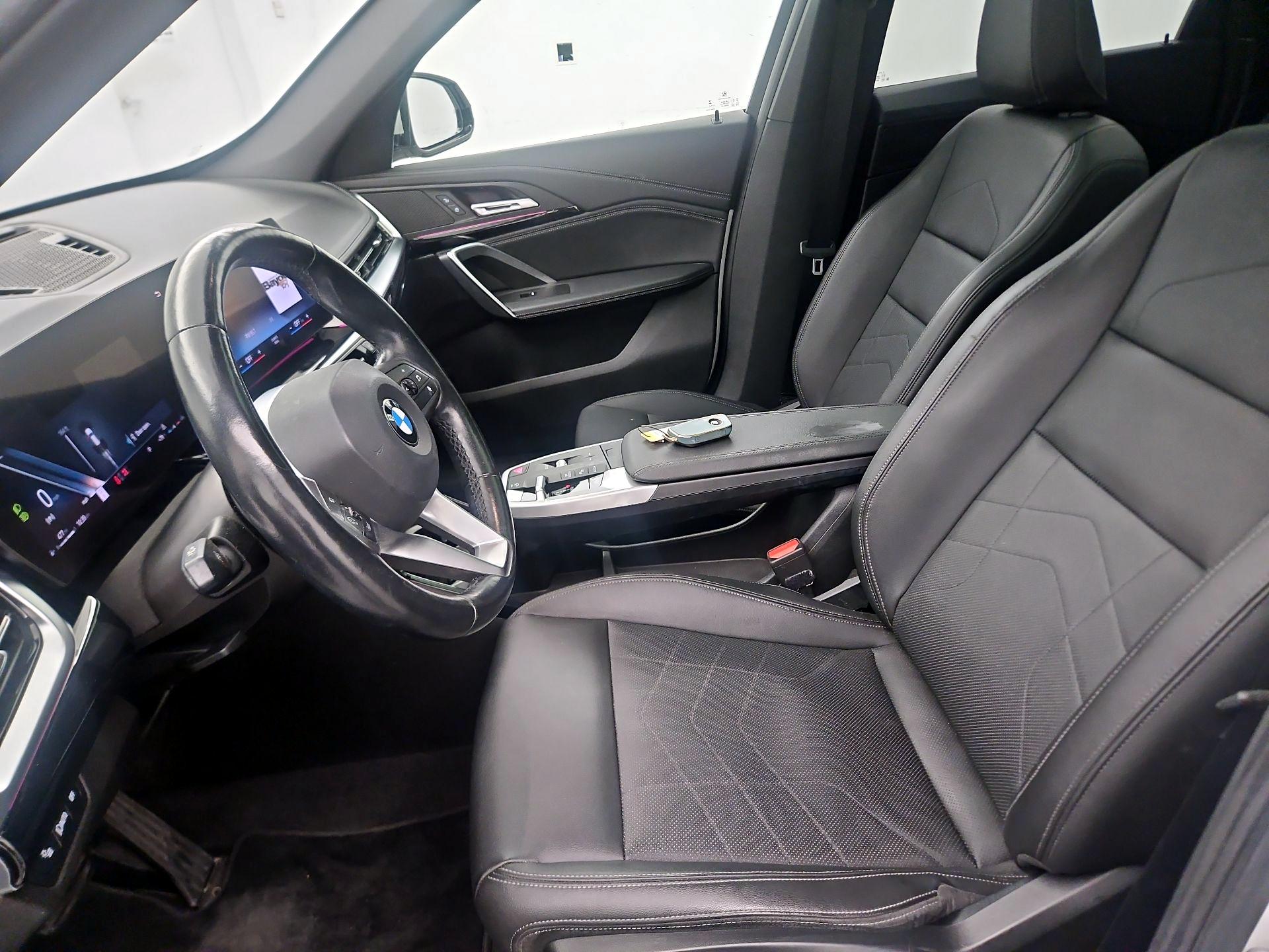 Thumbnail: 2023 BMW X1 - 11
