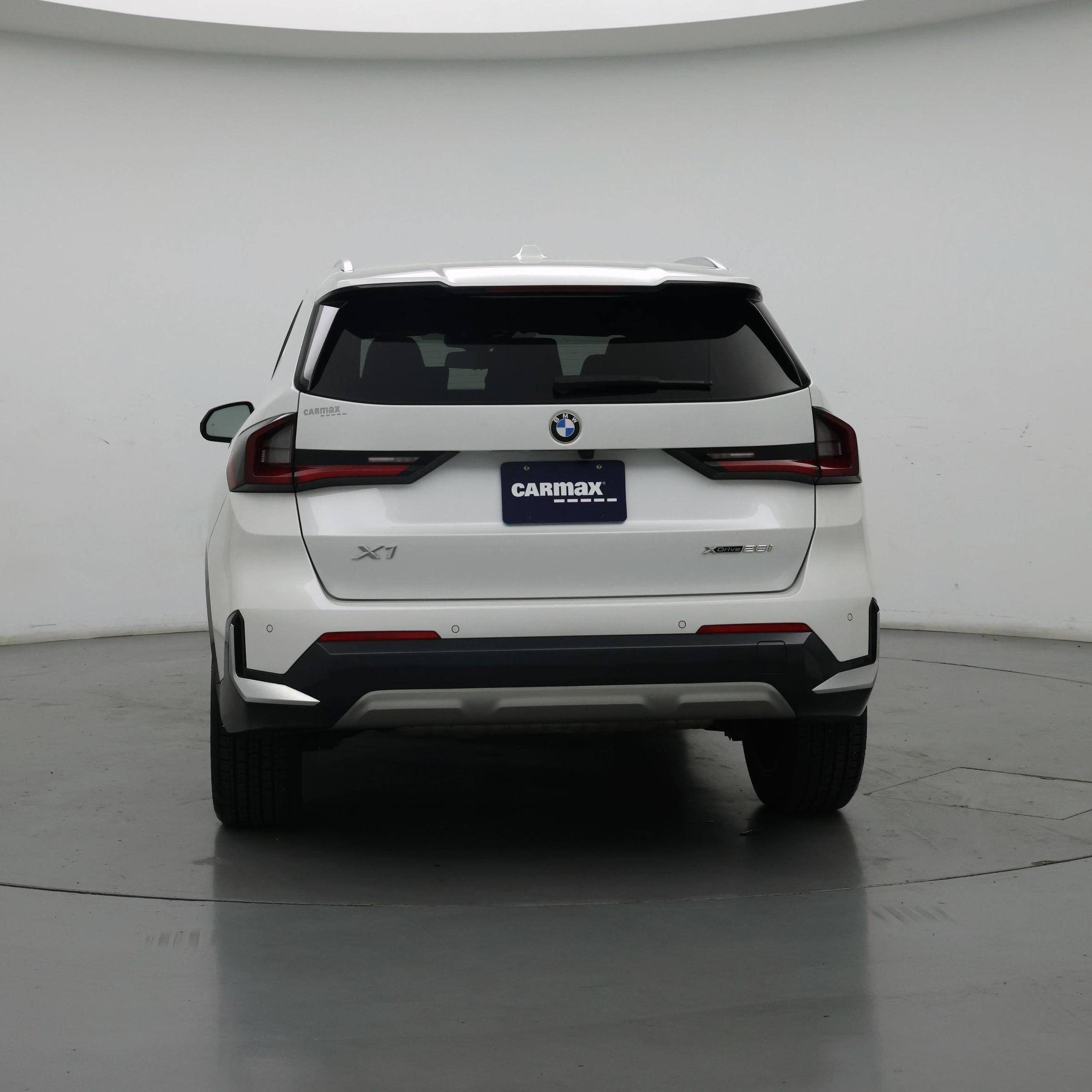 Thumbnail: 2023 BMW X1 - 6