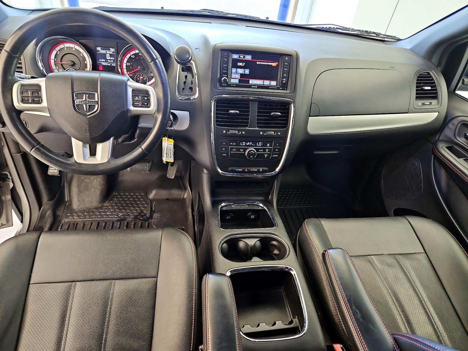 Photo 10