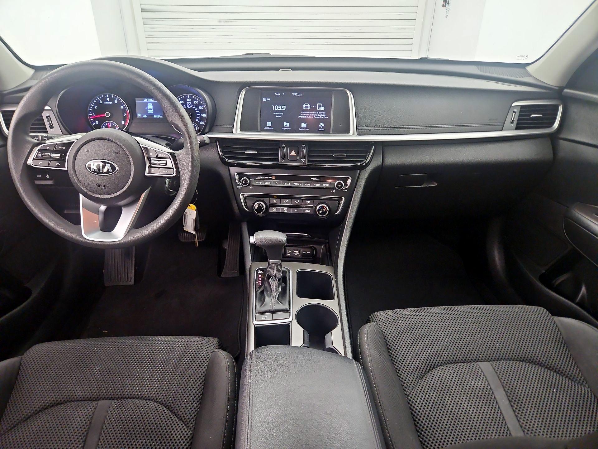 Thumbnail: 2019 Kia Optima - 9
