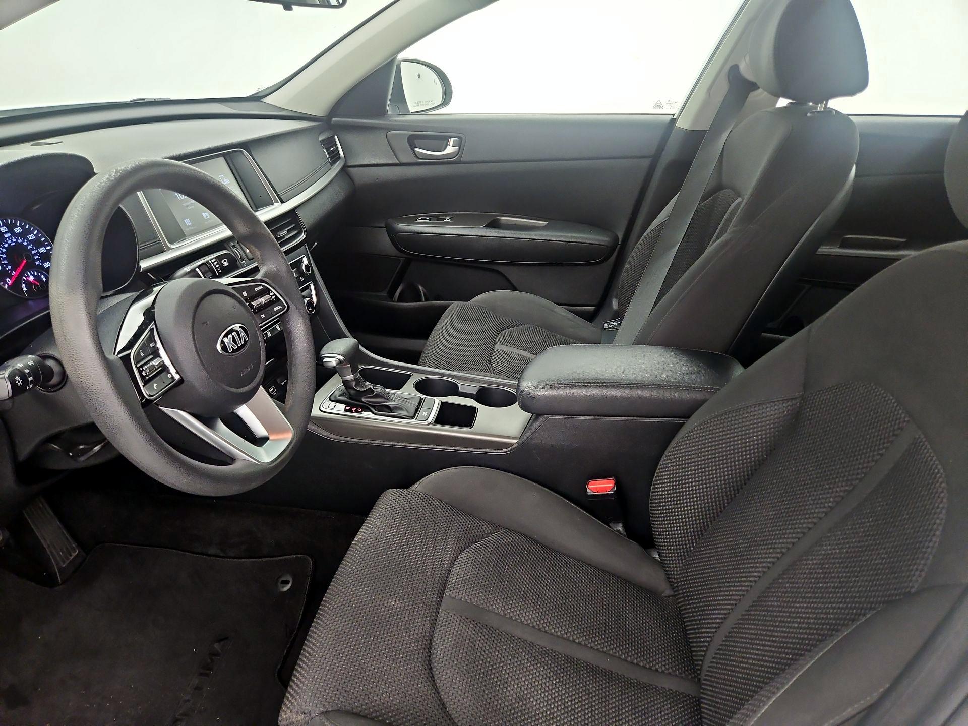 Thumbnail: 2019 Kia Optima - 11