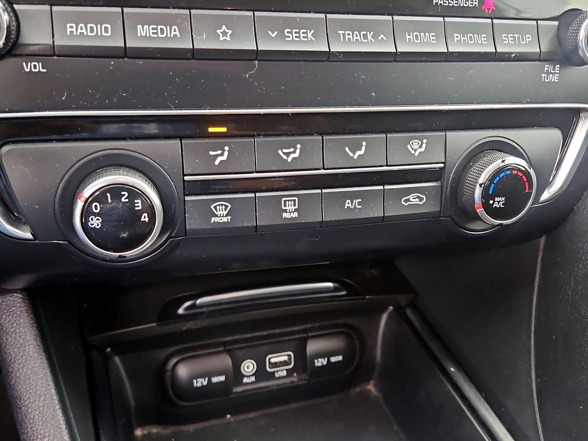 Thumbnail: 2019 Kia Optima - 16