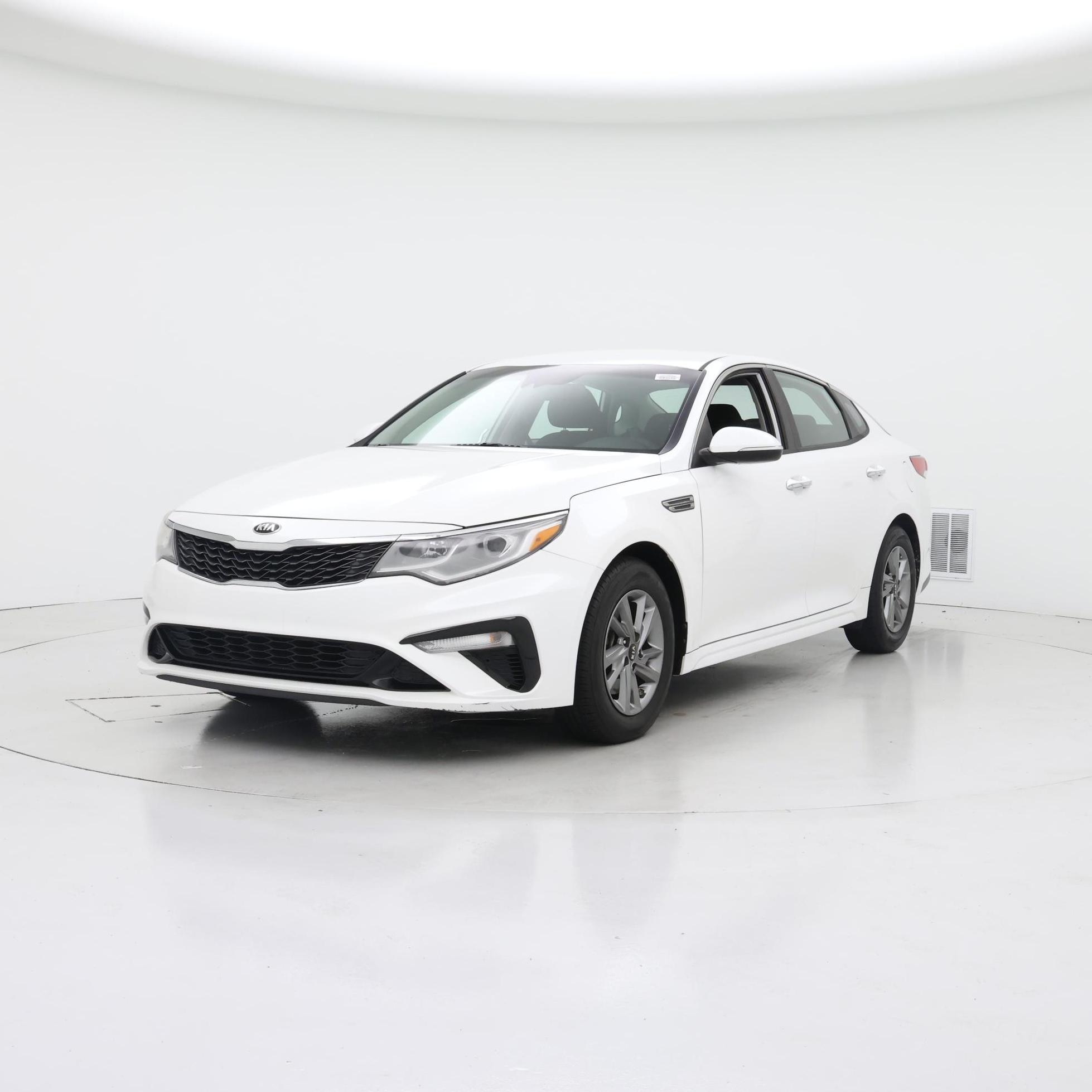 Thumbnail: 2019 Kia Optima - 4