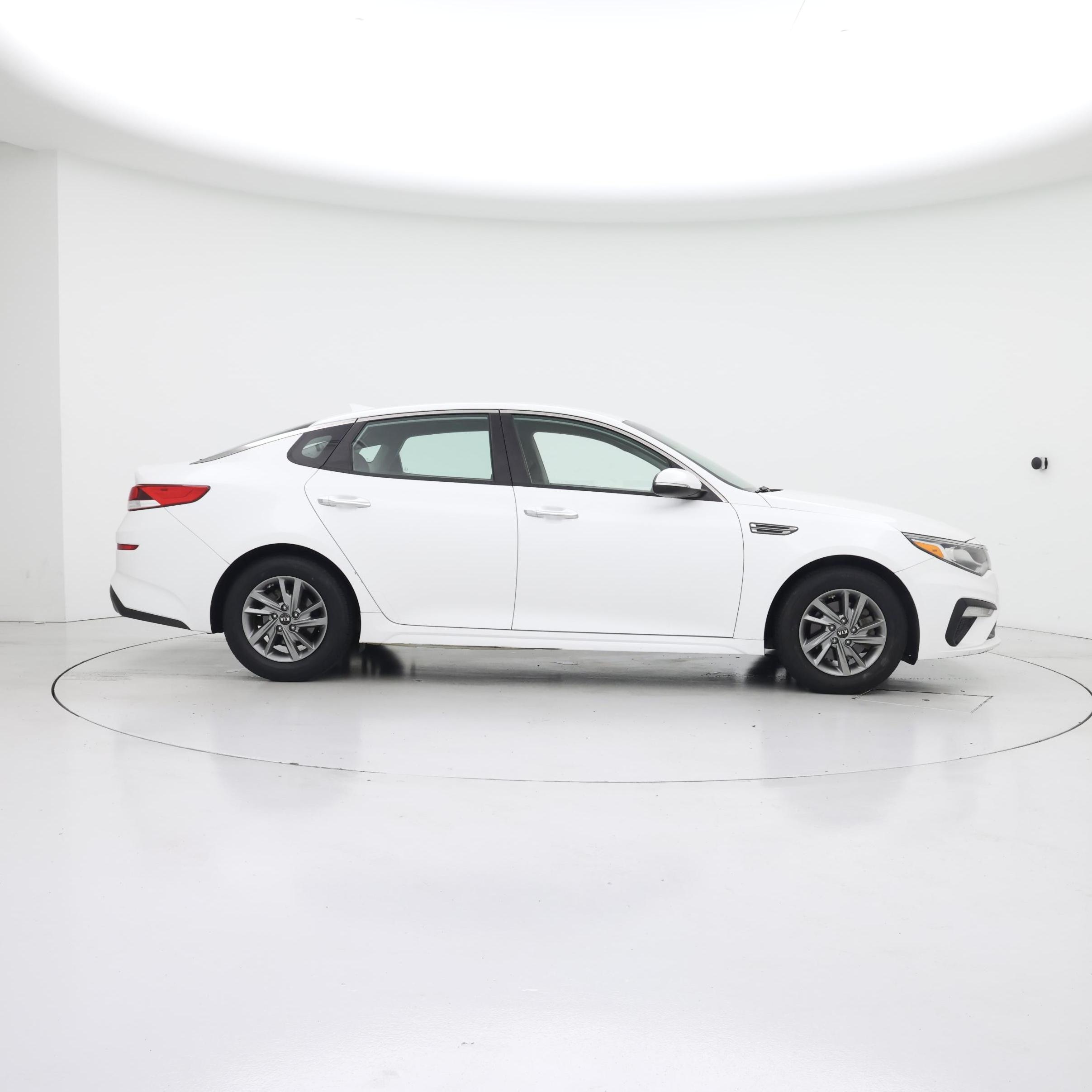 Thumbnail: 2019 Kia Optima - 7