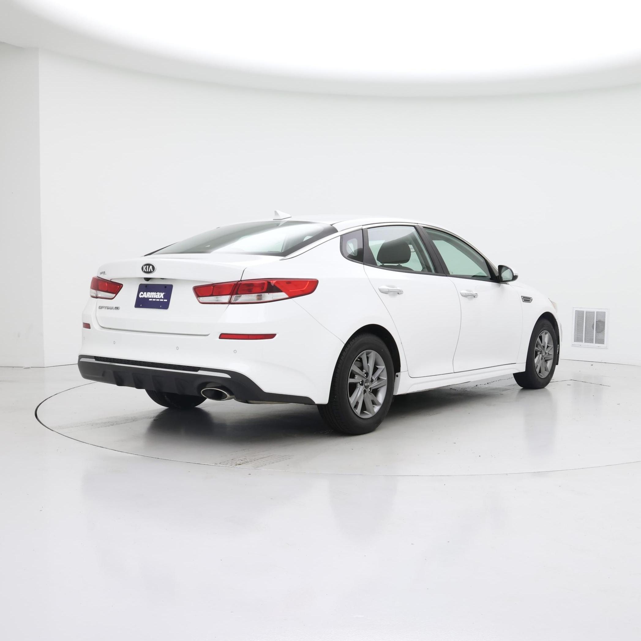 Thumbnail: 2019 Kia Optima - 8