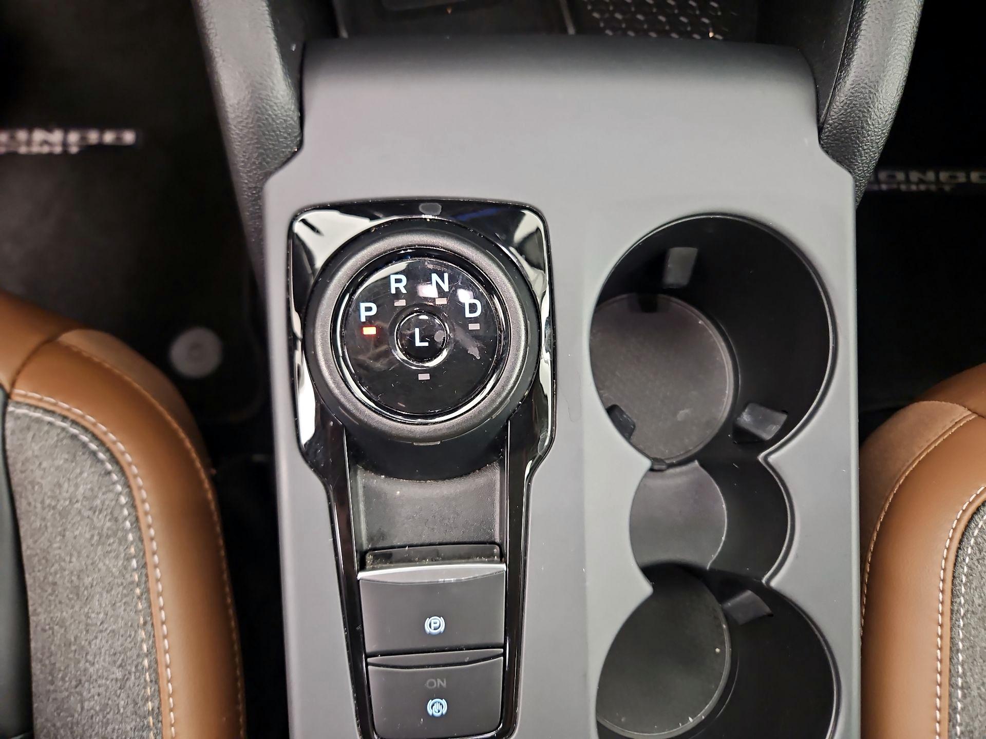 Thumbnail: 2023 Ford Bronco Sport - 16