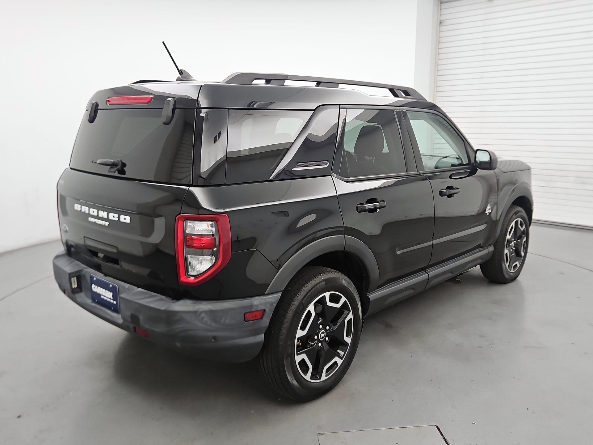 Thumbnail: 2023 Ford Bronco Sport - 5