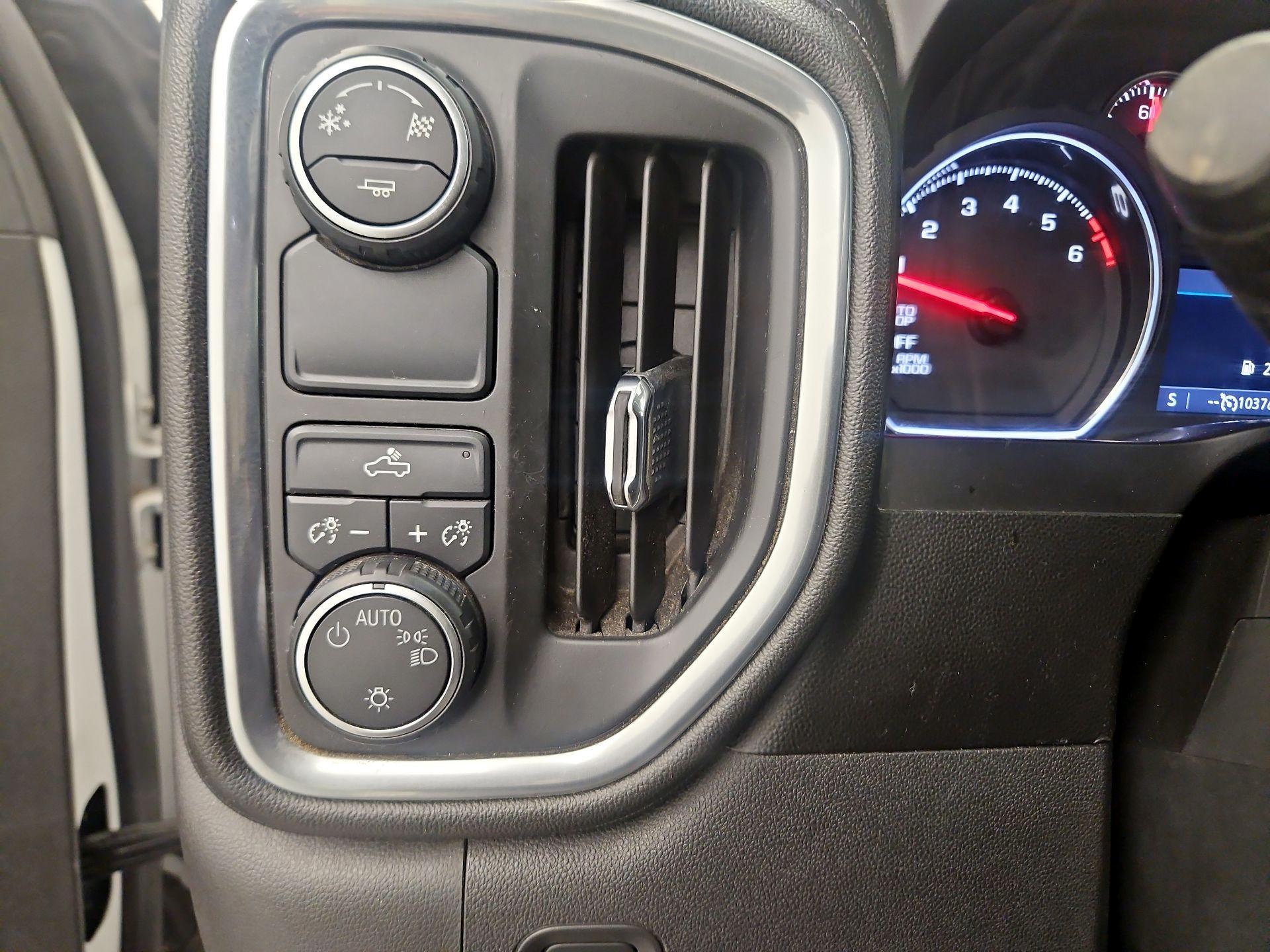 Thumbnail: 2019 Chevrolet Silverado 1500 - 13