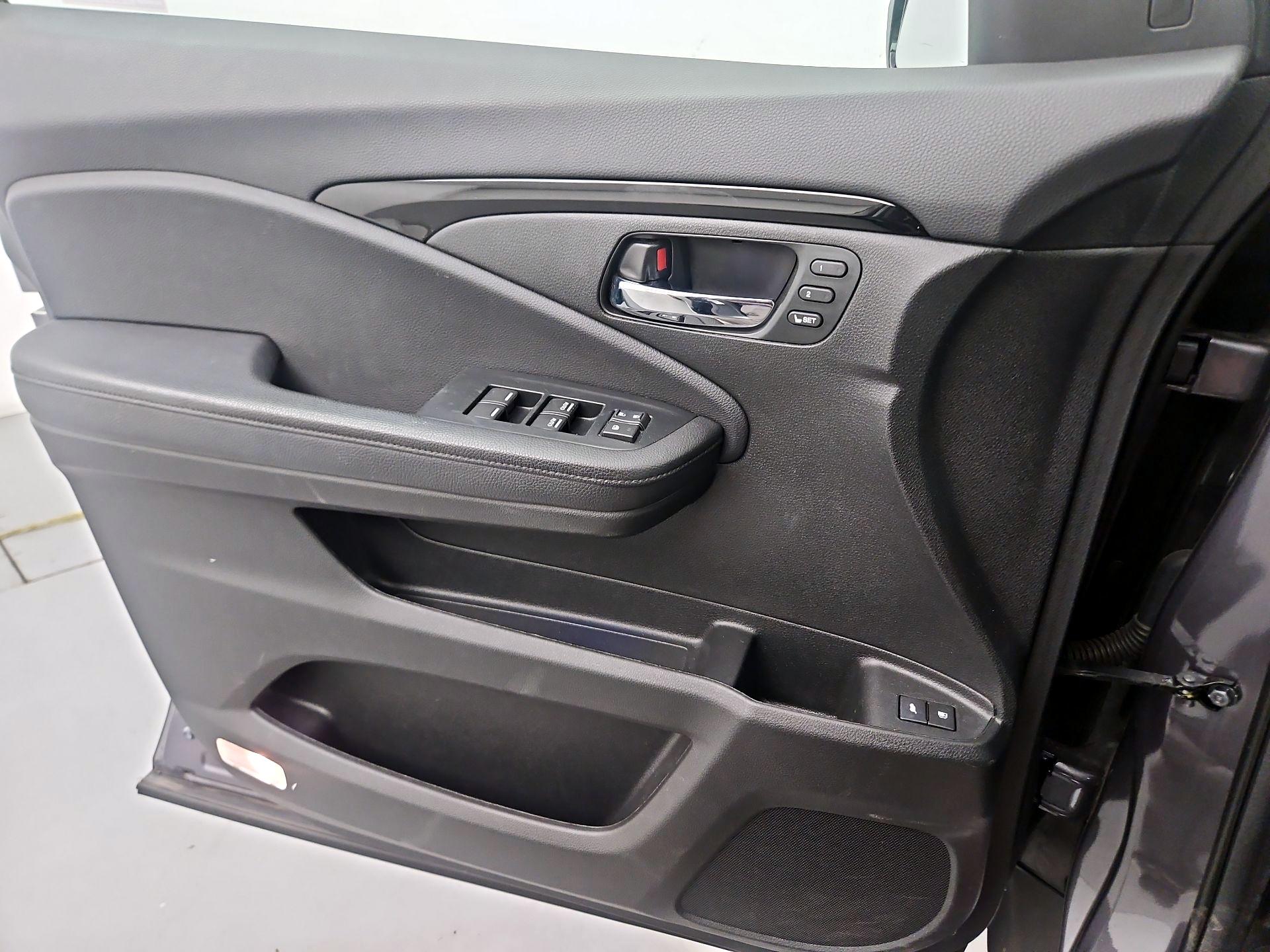 Thumbnail: 2022 Honda Pilot - 10