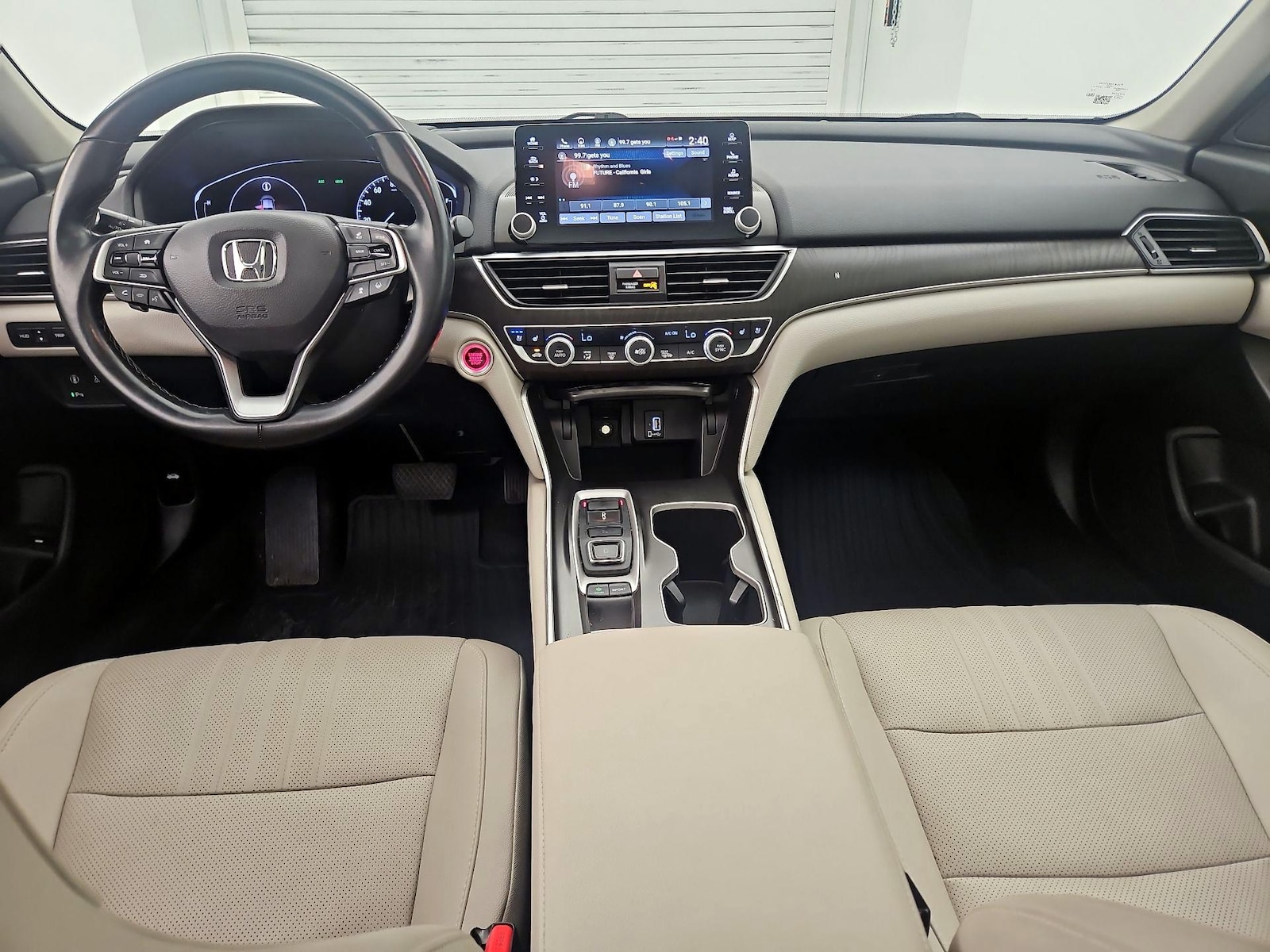 Apple CarPlay® & Android Auto™