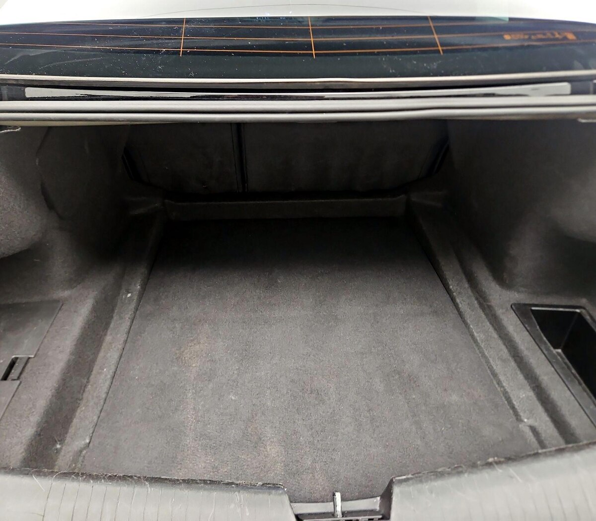 Trunk/Cargo (Seats Up)