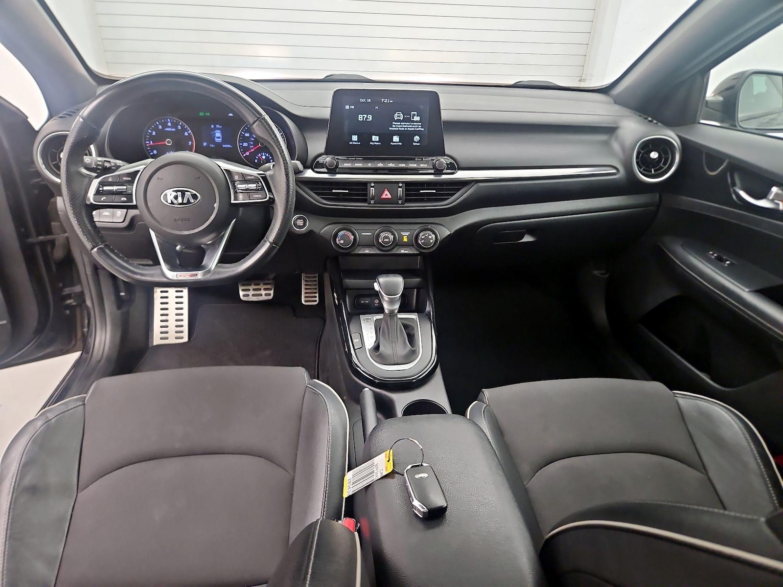 Apple CarPlay® & Android Auto™