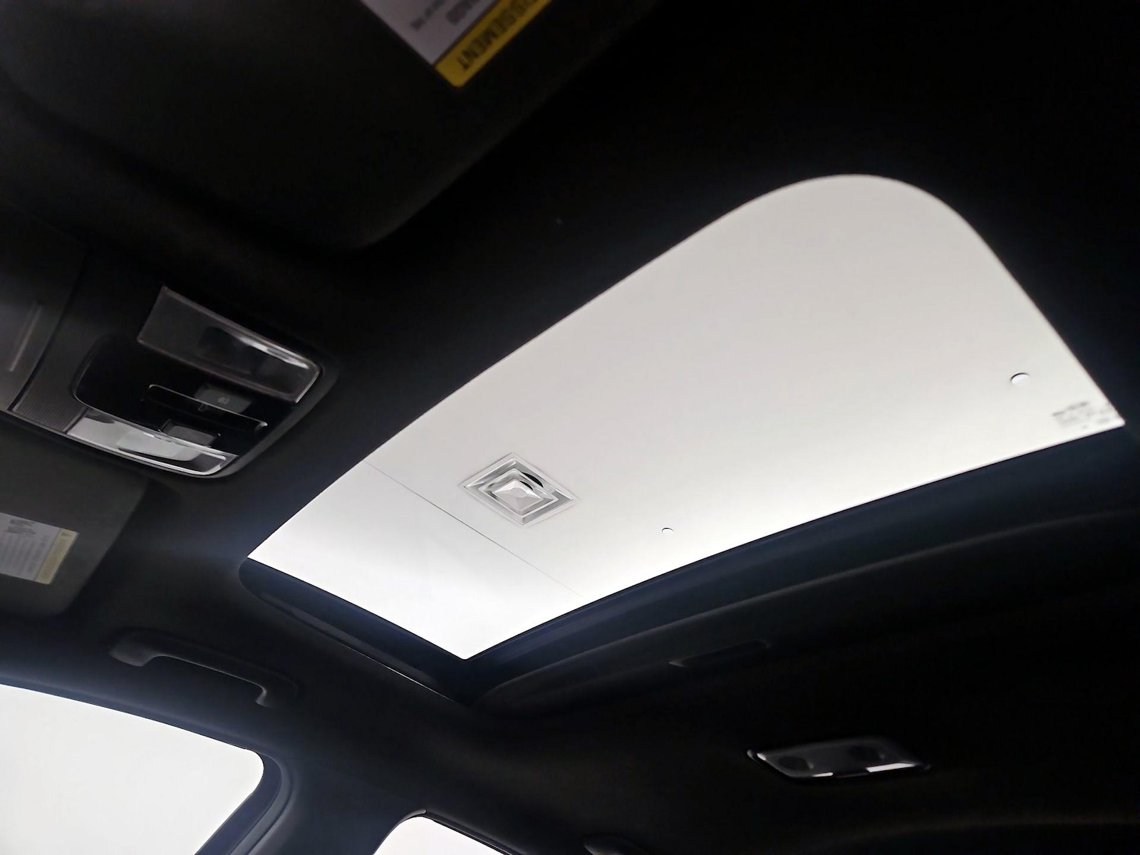 Sunroof(s) & Overhead Airbags
