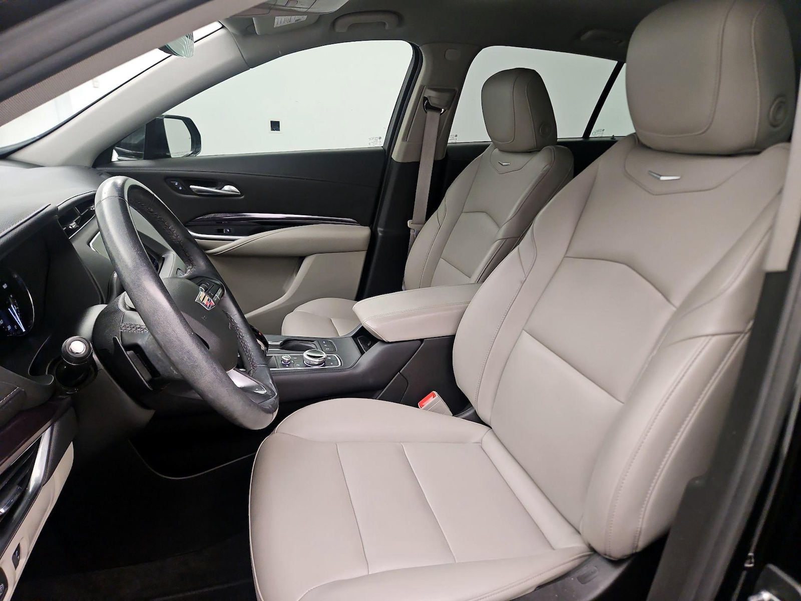 Power Seat(s) & Leather Seats
