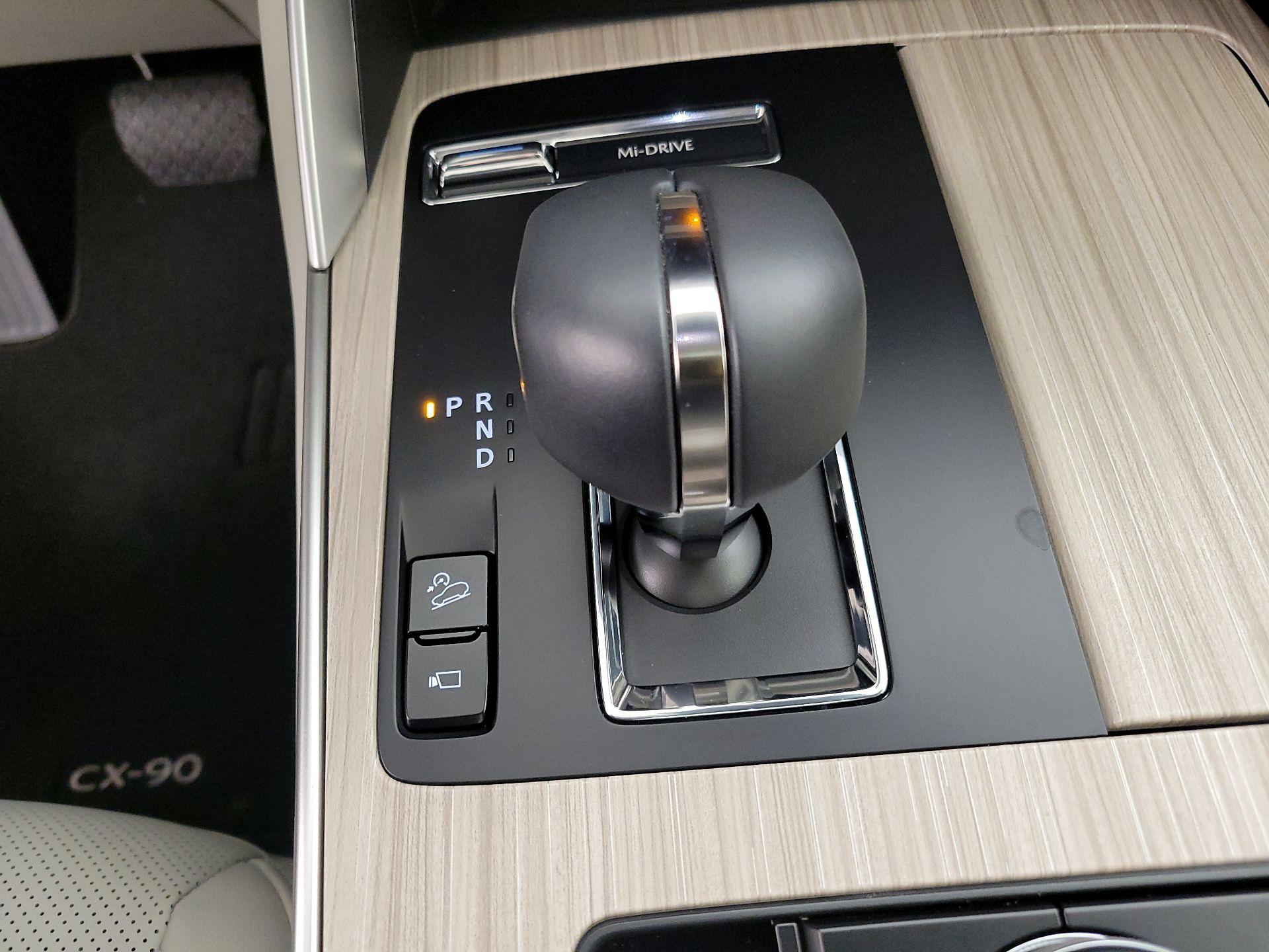 Thumbnail: 2024 Mazda CX-90 - 18