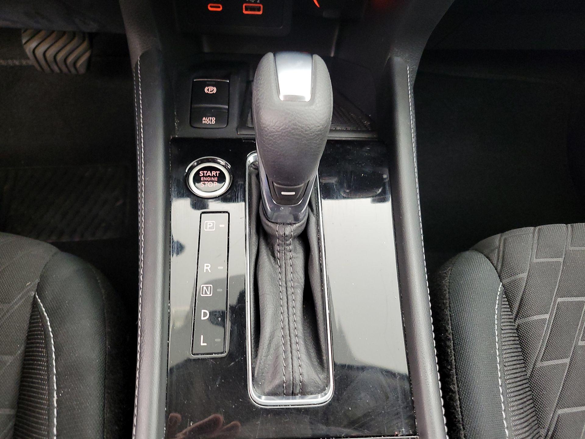 Thumbnail: 2022 Nissan Kicks - 16