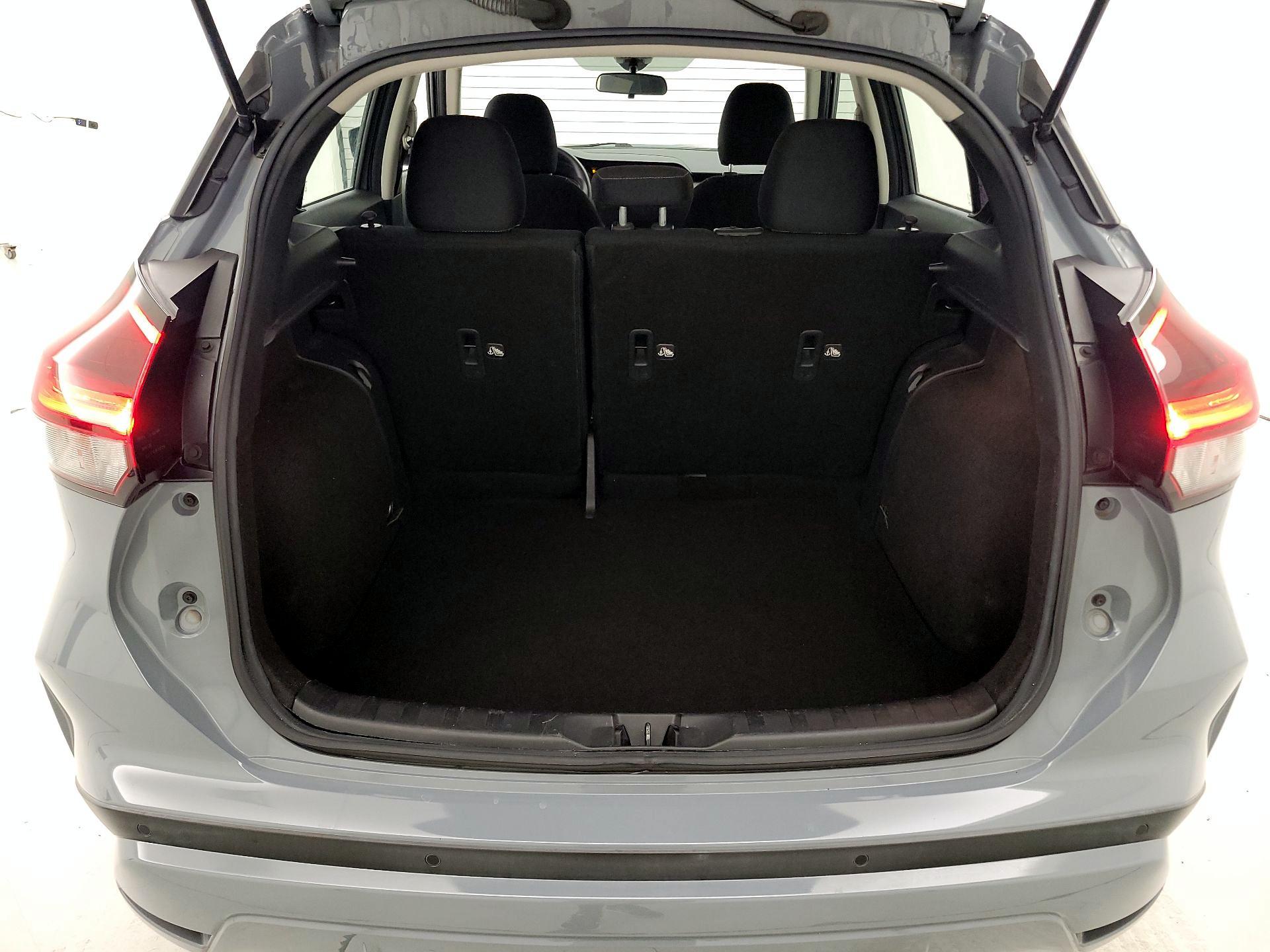 Thumbnail: 2022 Nissan Kicks - 19