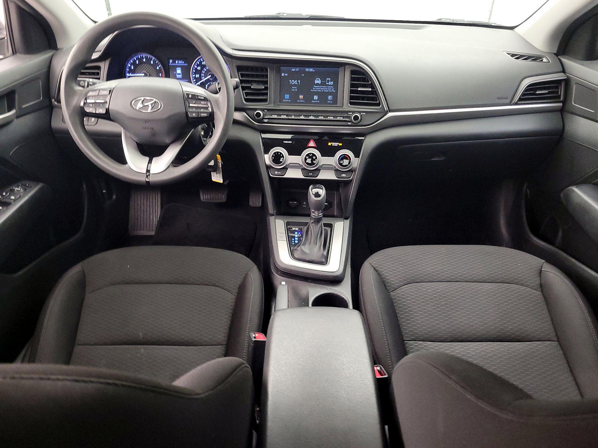 Thumbnail: 2019 Hyundai Elantra - 9