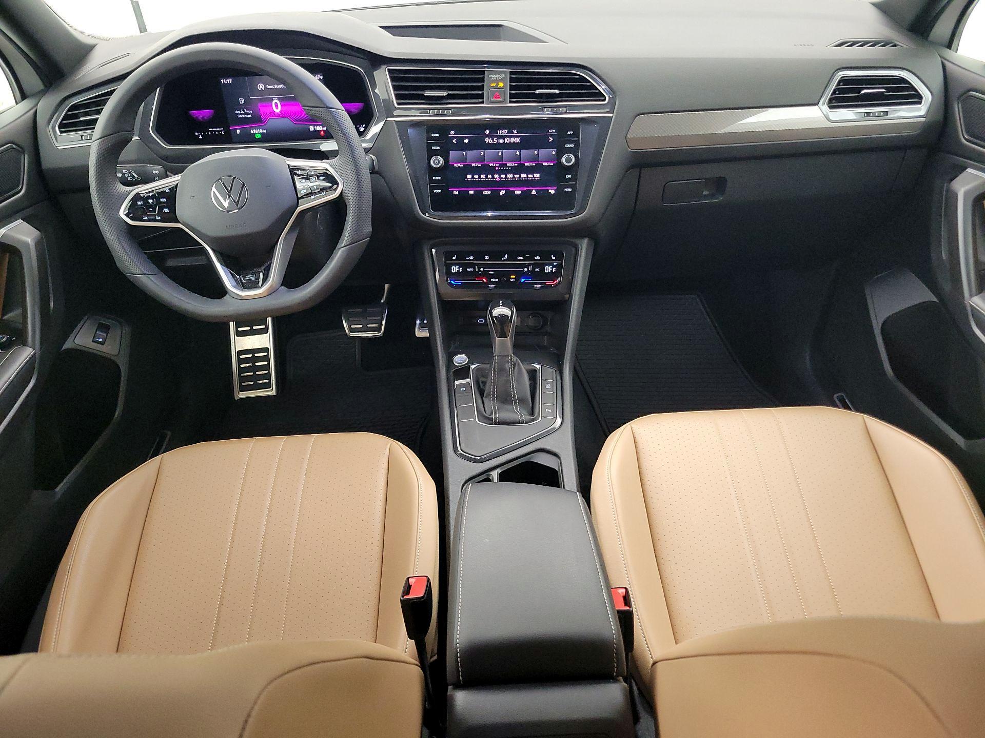 Thumbnail: 2022 Volkswagen Tiguan - 9