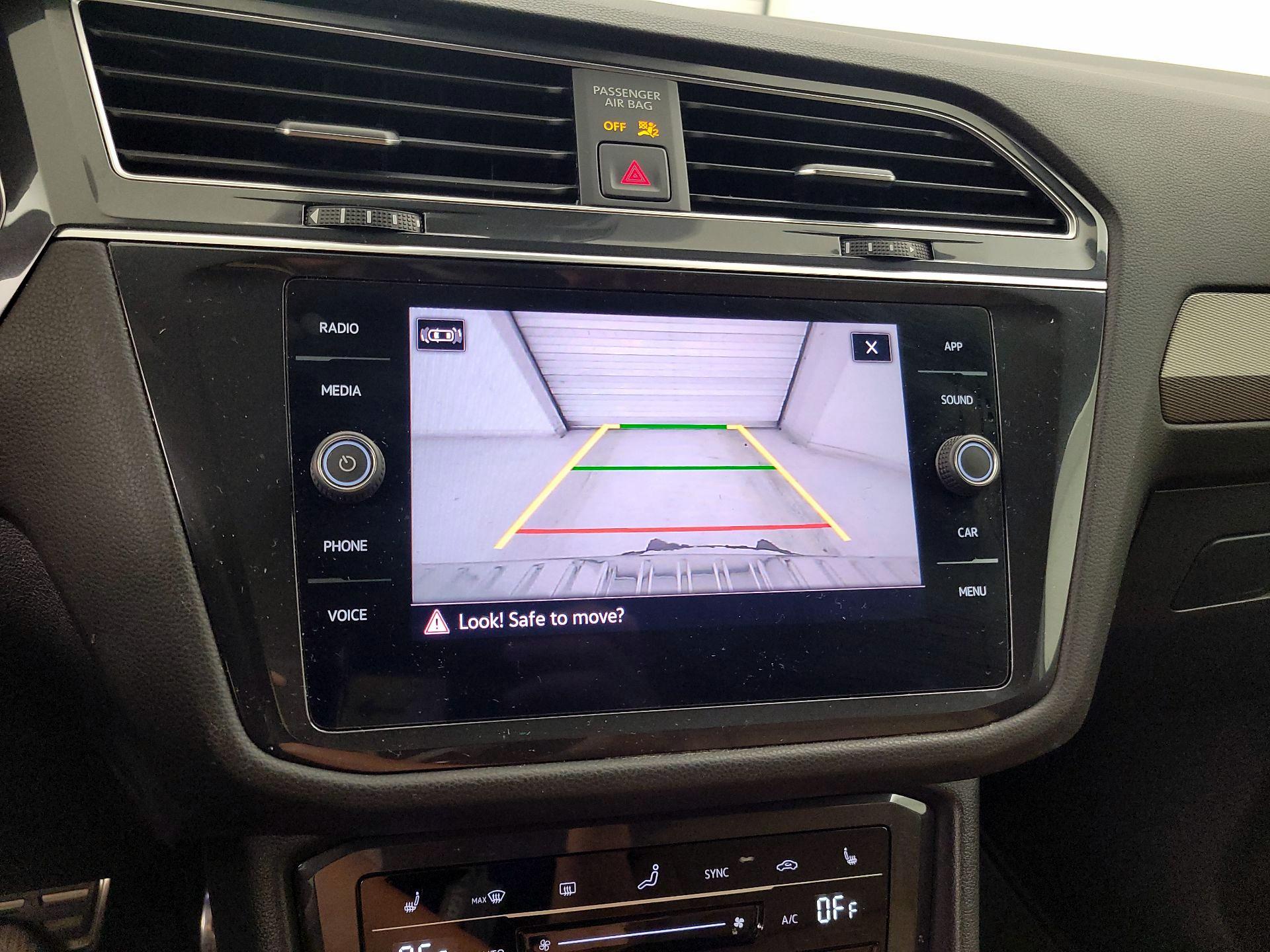 Thumbnail: 2022 Volkswagen Tiguan - 14