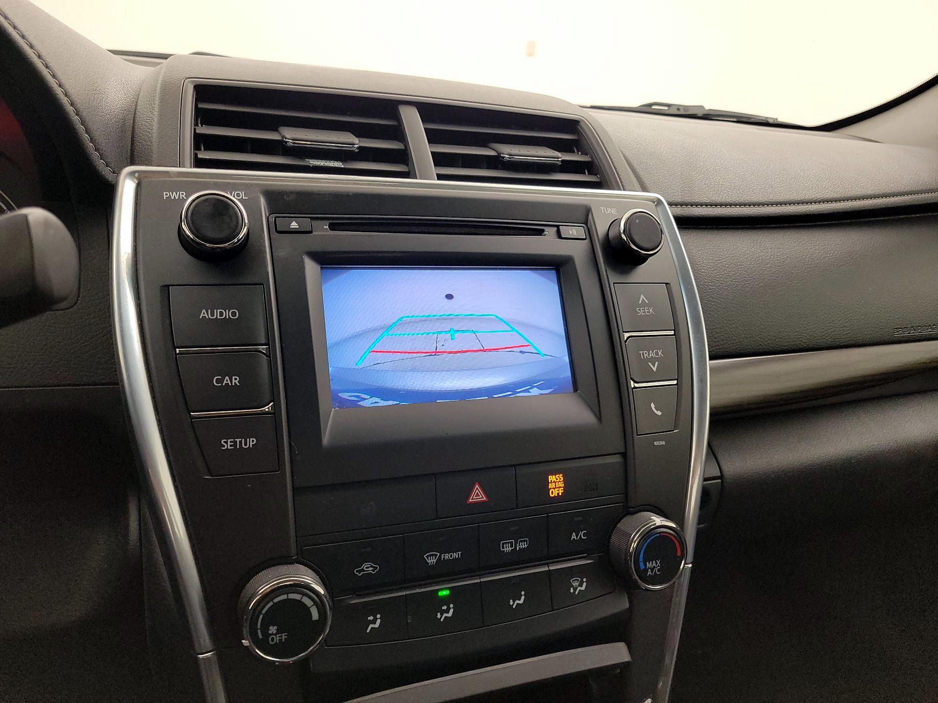 Thumbnail: 2015 Toyota Camry - 14