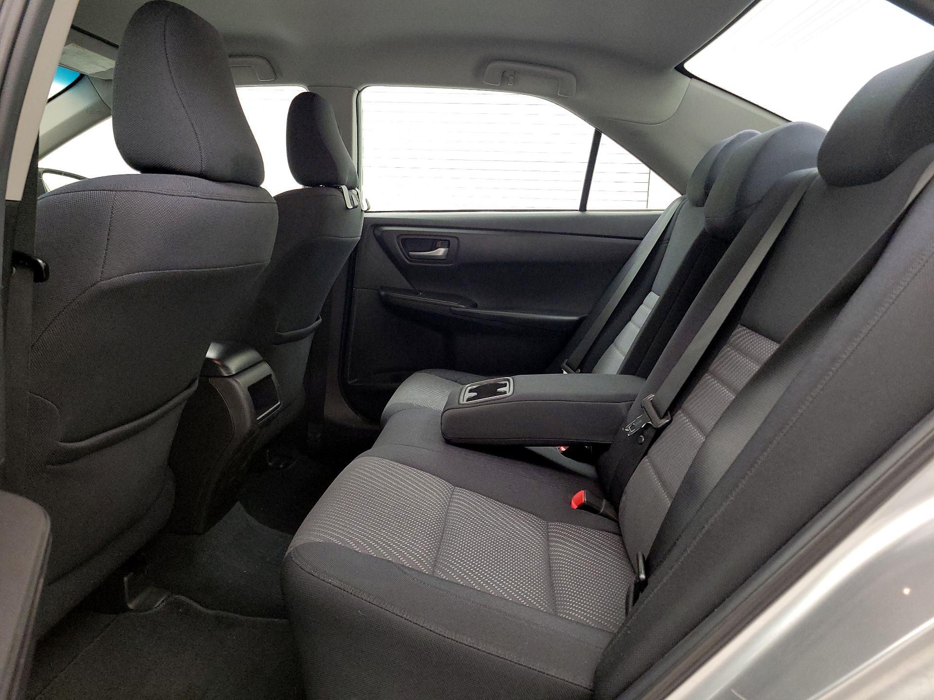 Thumbnail: 2015 Toyota Camry - 19