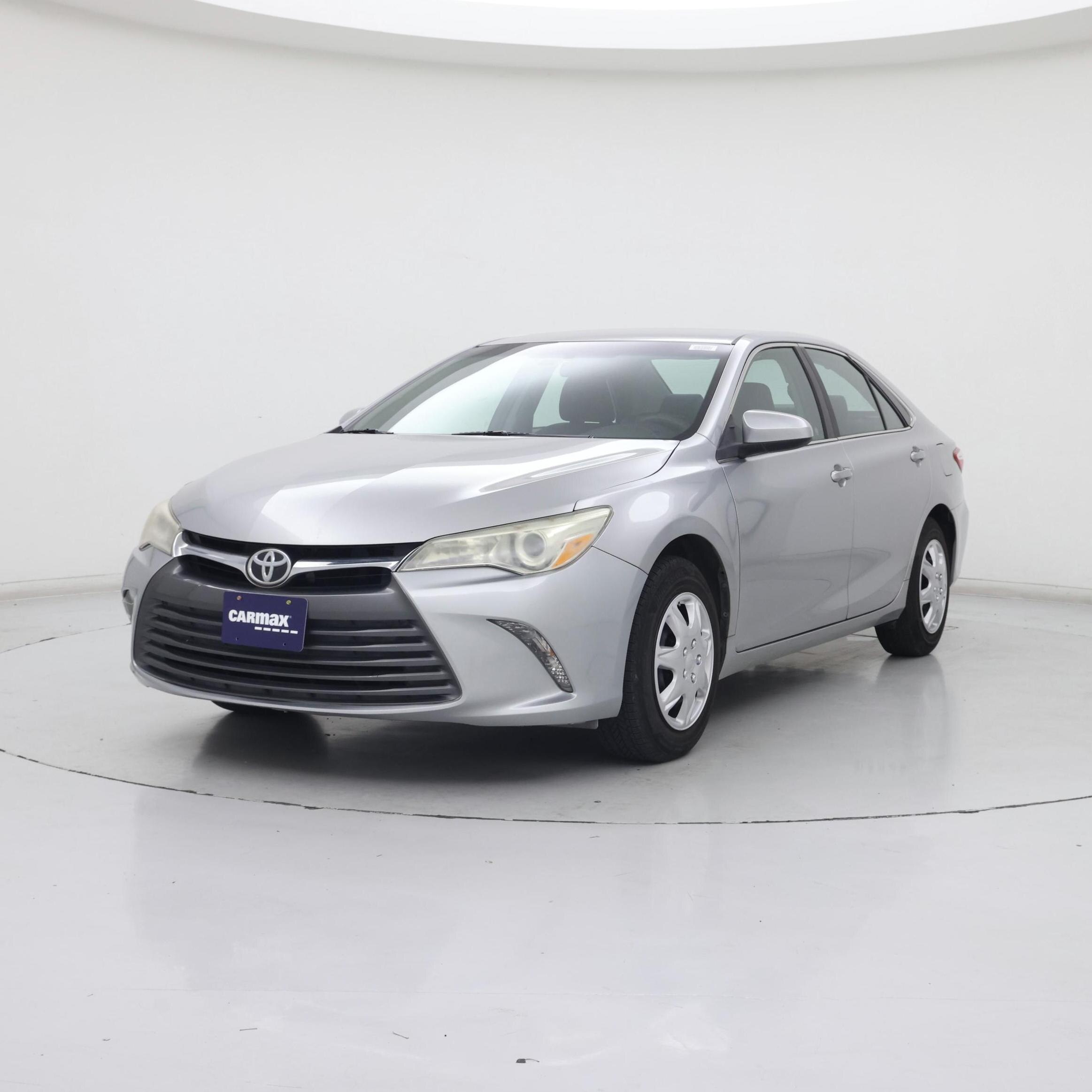Thumbnail: 2015 Toyota Camry - 4