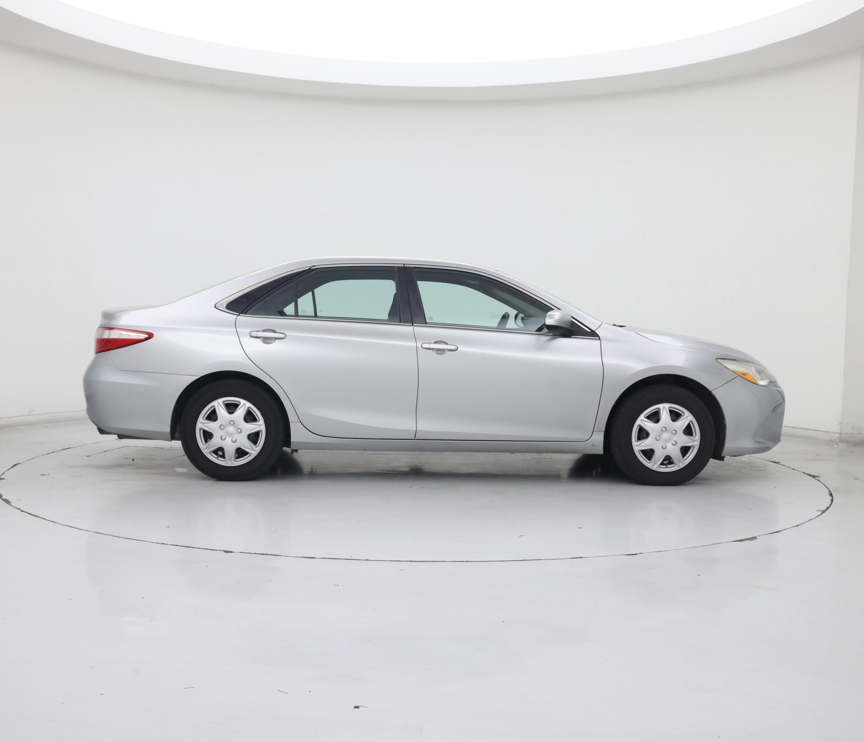 Thumbnail: 2015 Toyota Camry - 7