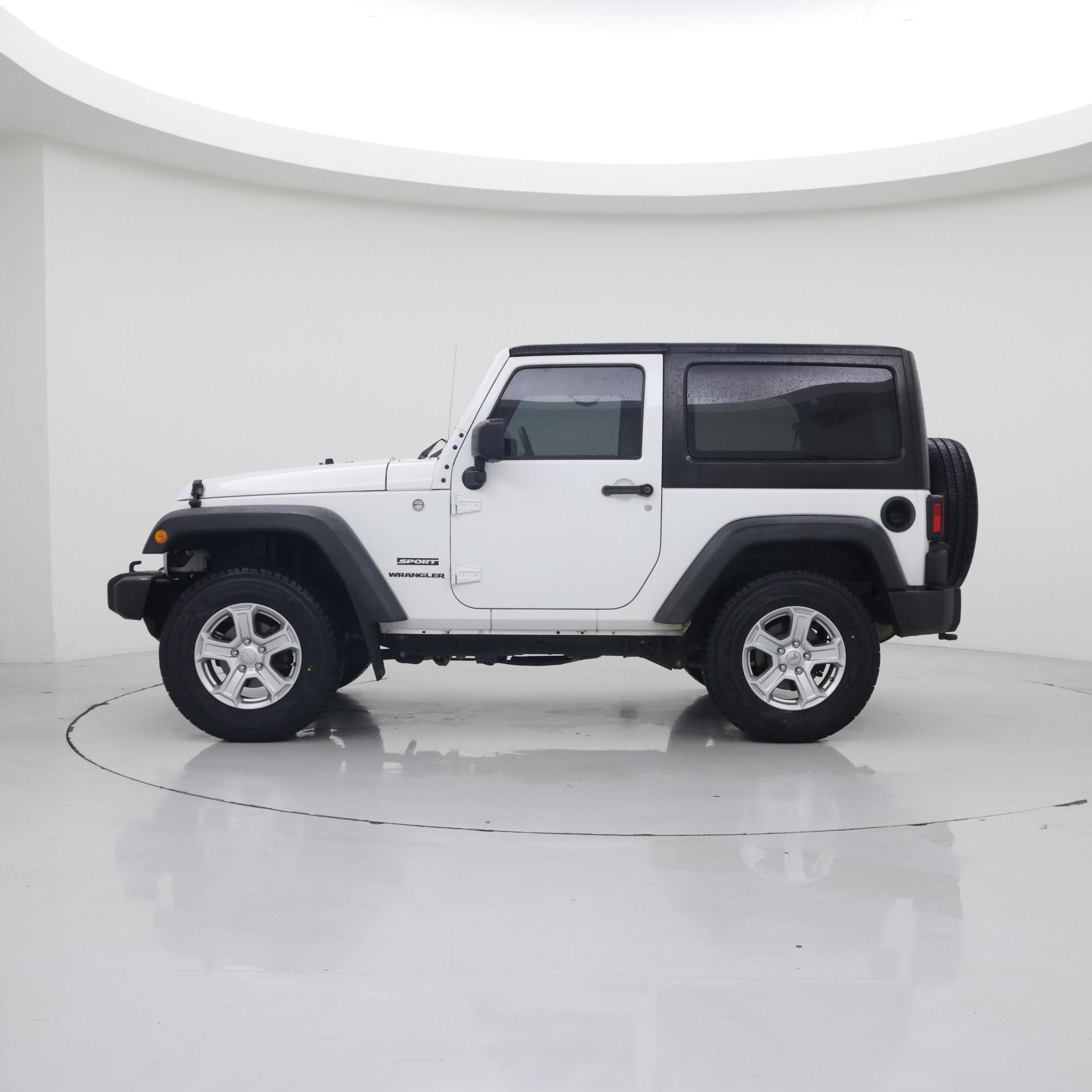 Thumbnail: 2015 Jeep Wrangler - 3