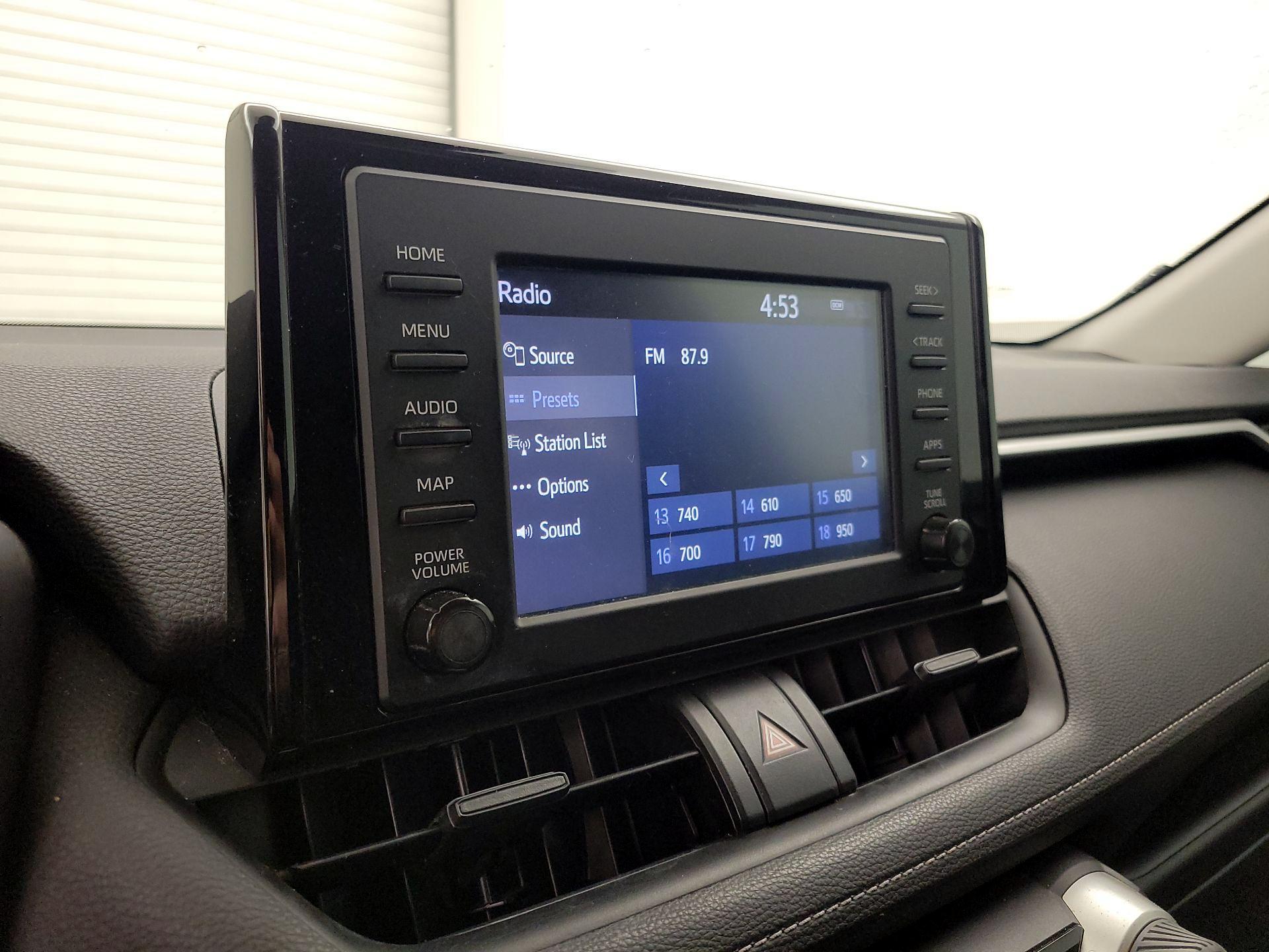 Thumbnail: 2019 Toyota RAV4 - 15