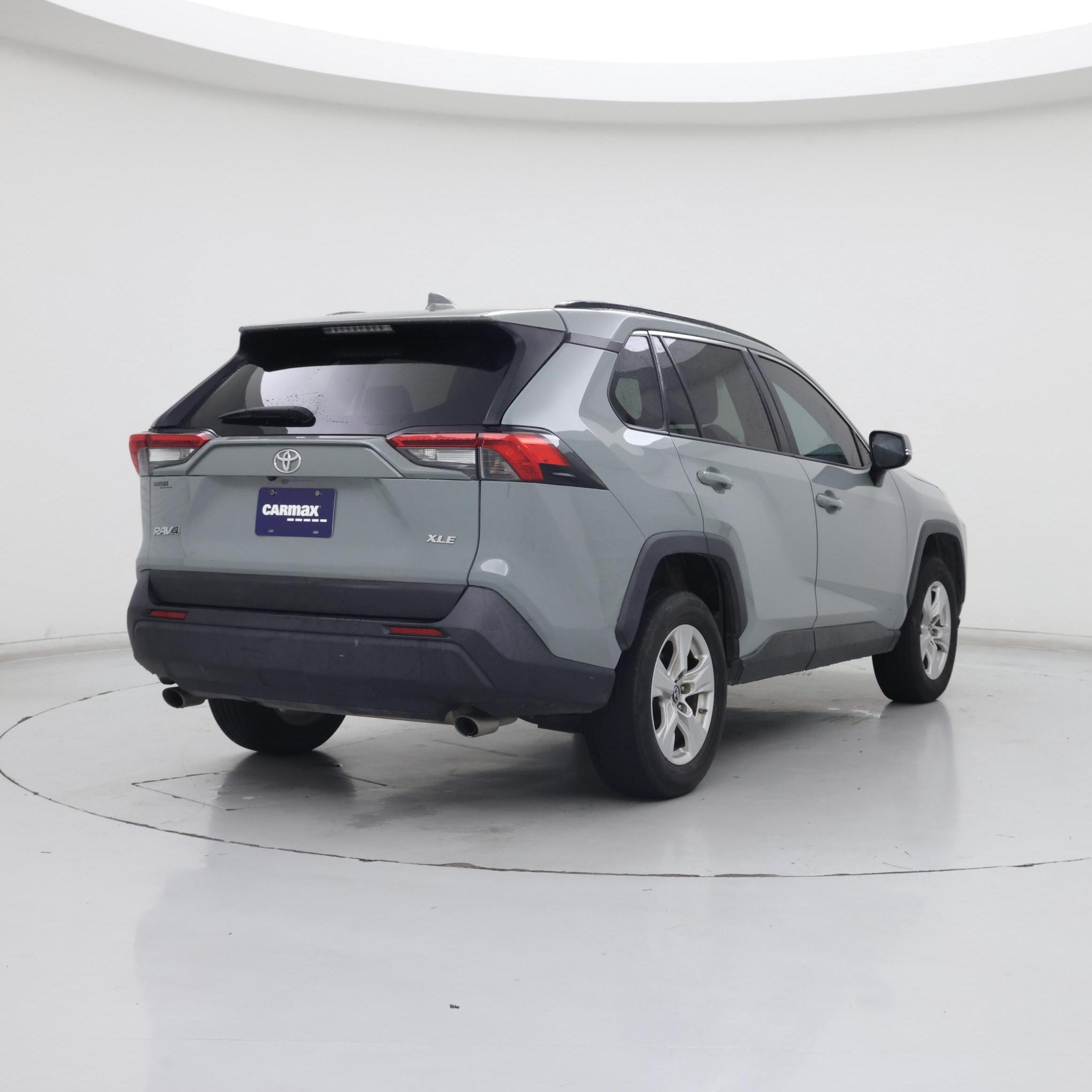 Thumbnail: 2019 Toyota RAV4 - 8