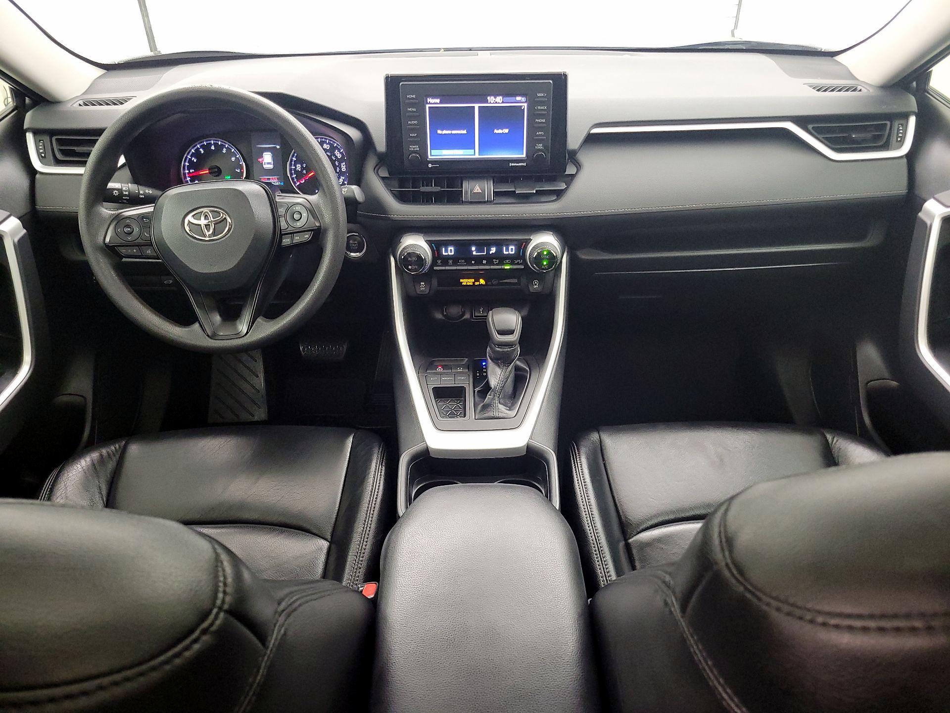 Thumbnail: 2021 Toyota RAV4 - 9