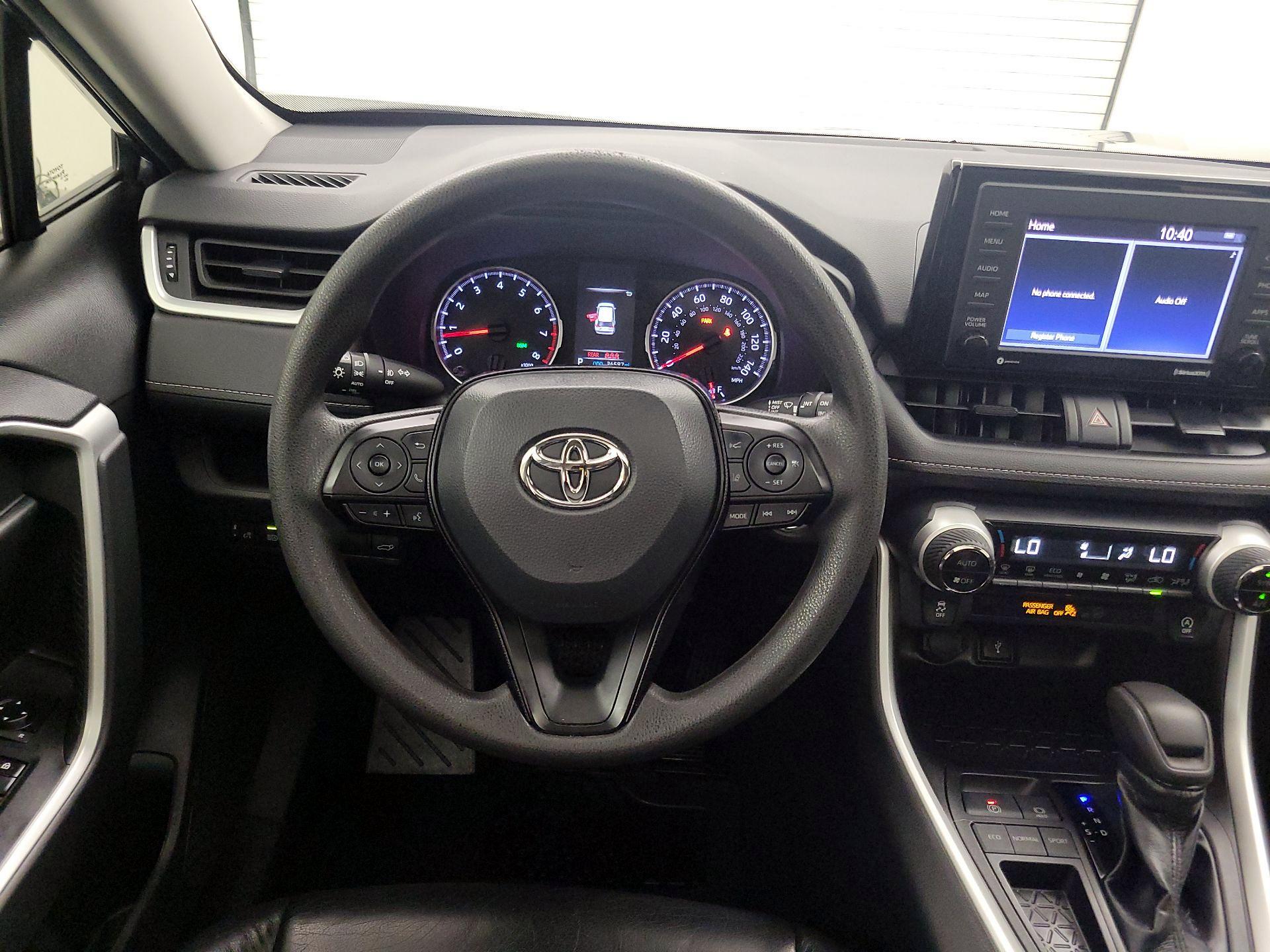 Thumbnail: 2021 Toyota RAV4 - 10