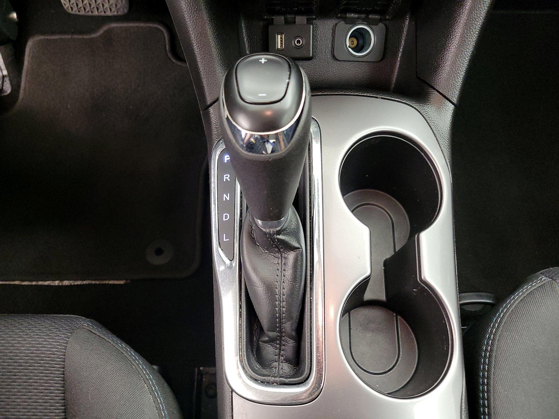 Thumbnail: 2017 Chevrolet Cruze - 17