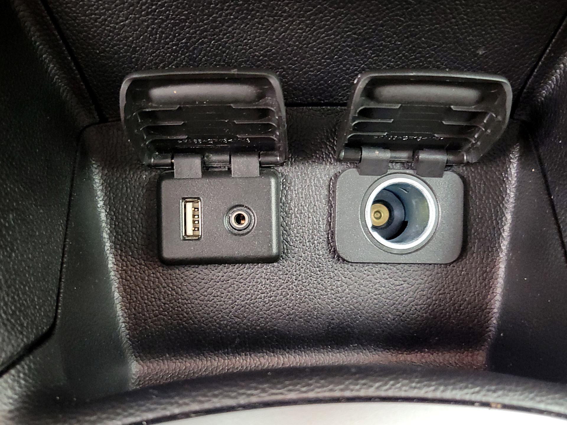 Thumbnail: 2017 Chevrolet Cruze - 18