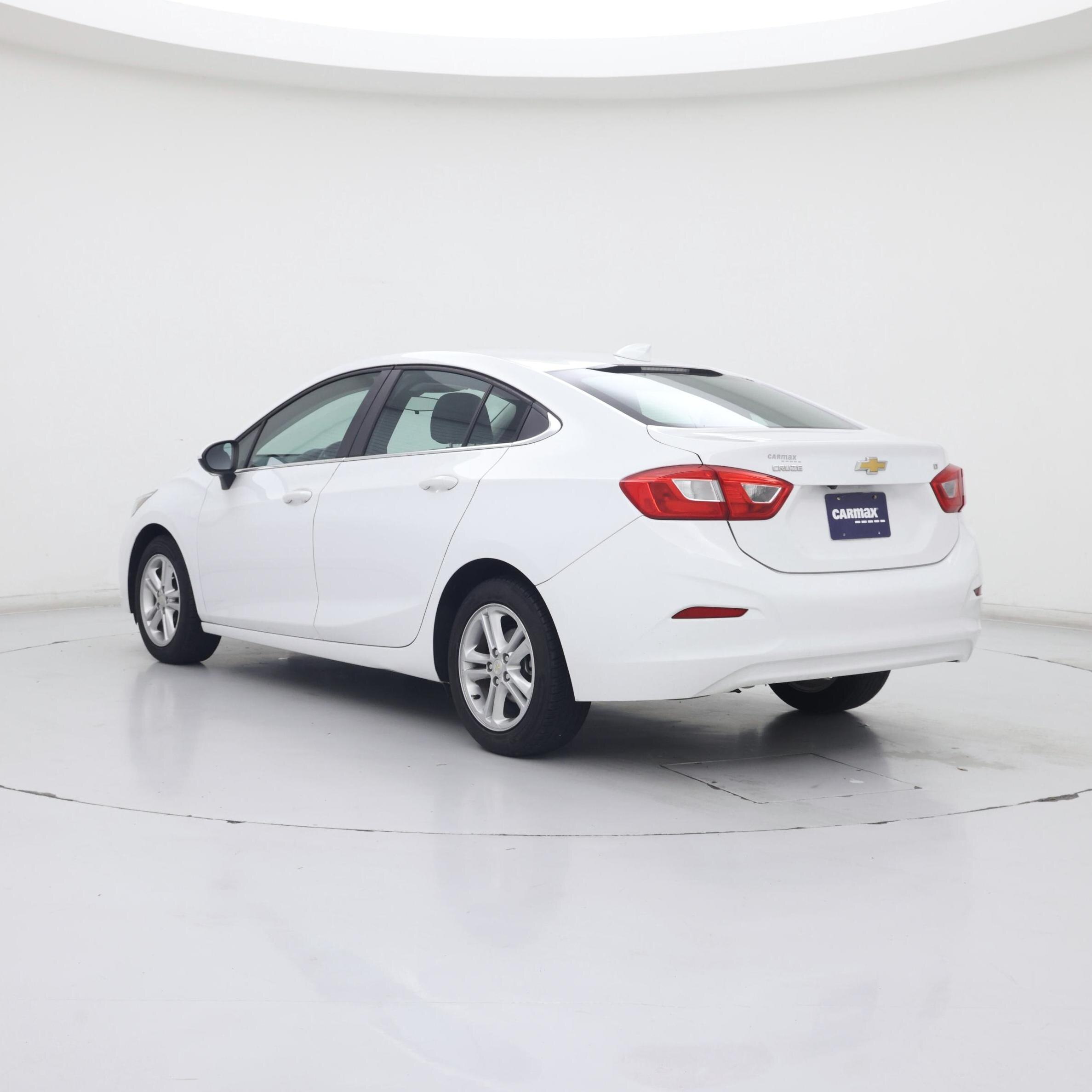 Thumbnail: 2017 Chevrolet Cruze - 2