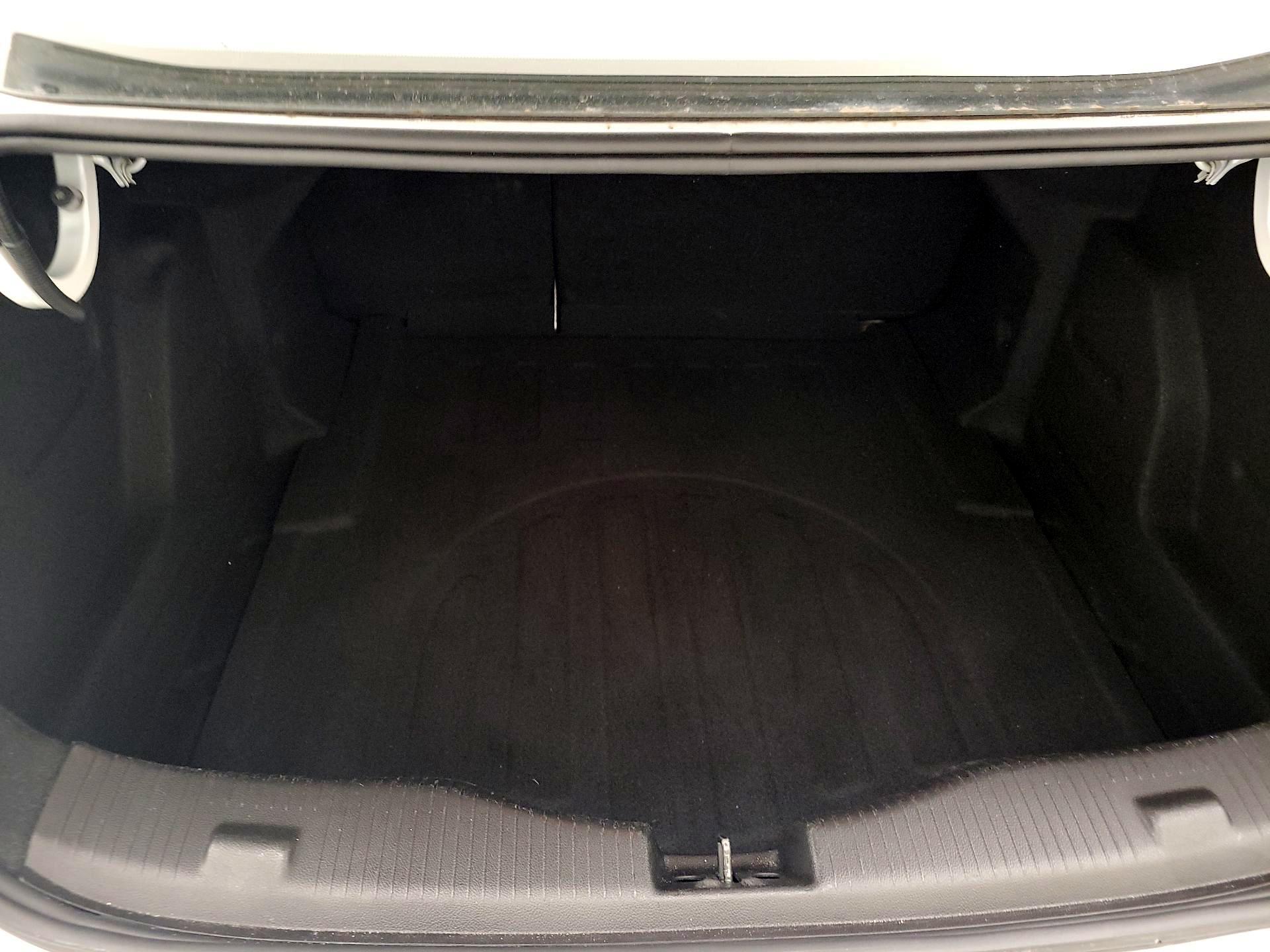 Thumbnail: 2017 Chevrolet Cruze - 20