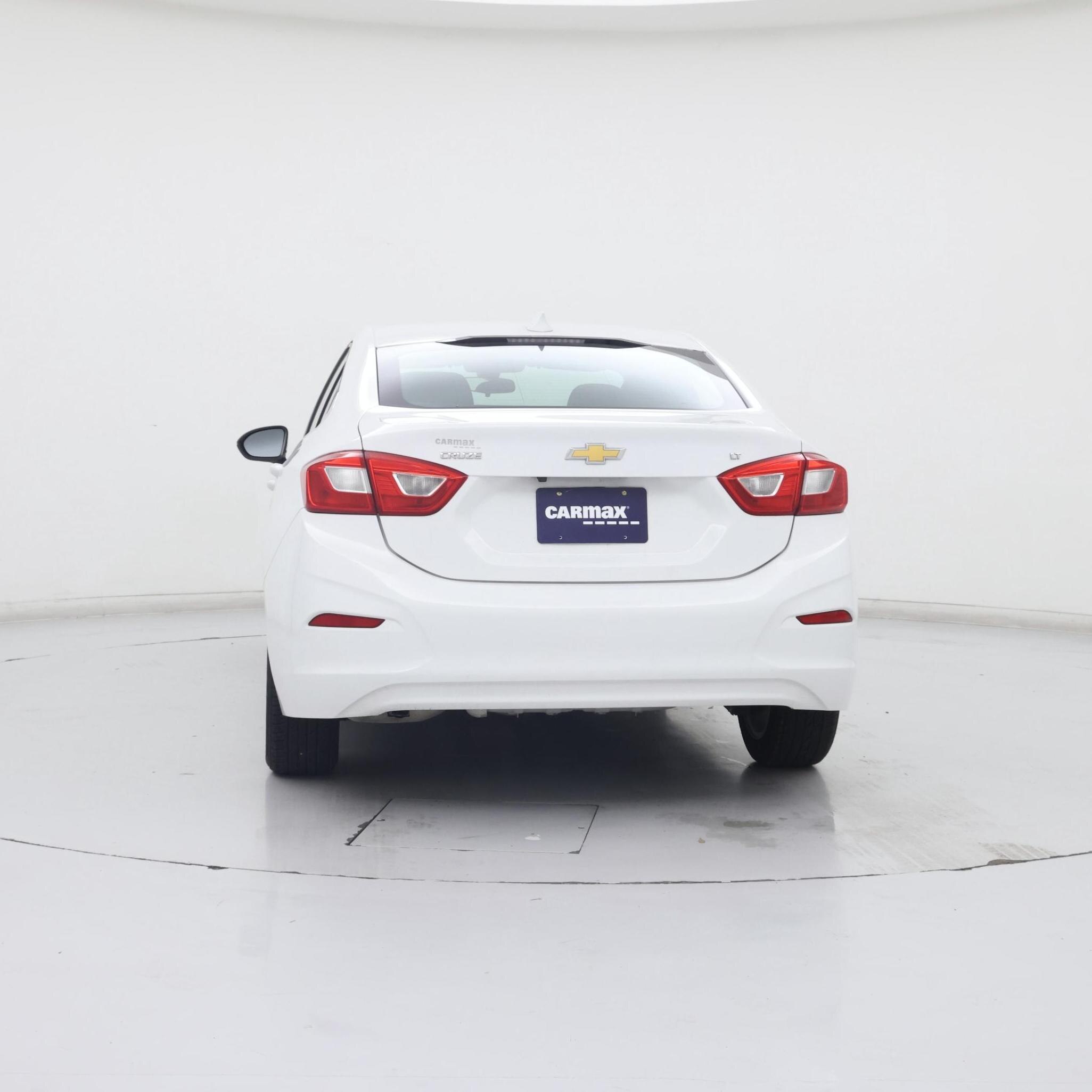 Thumbnail: 2017 Chevrolet Cruze - 6