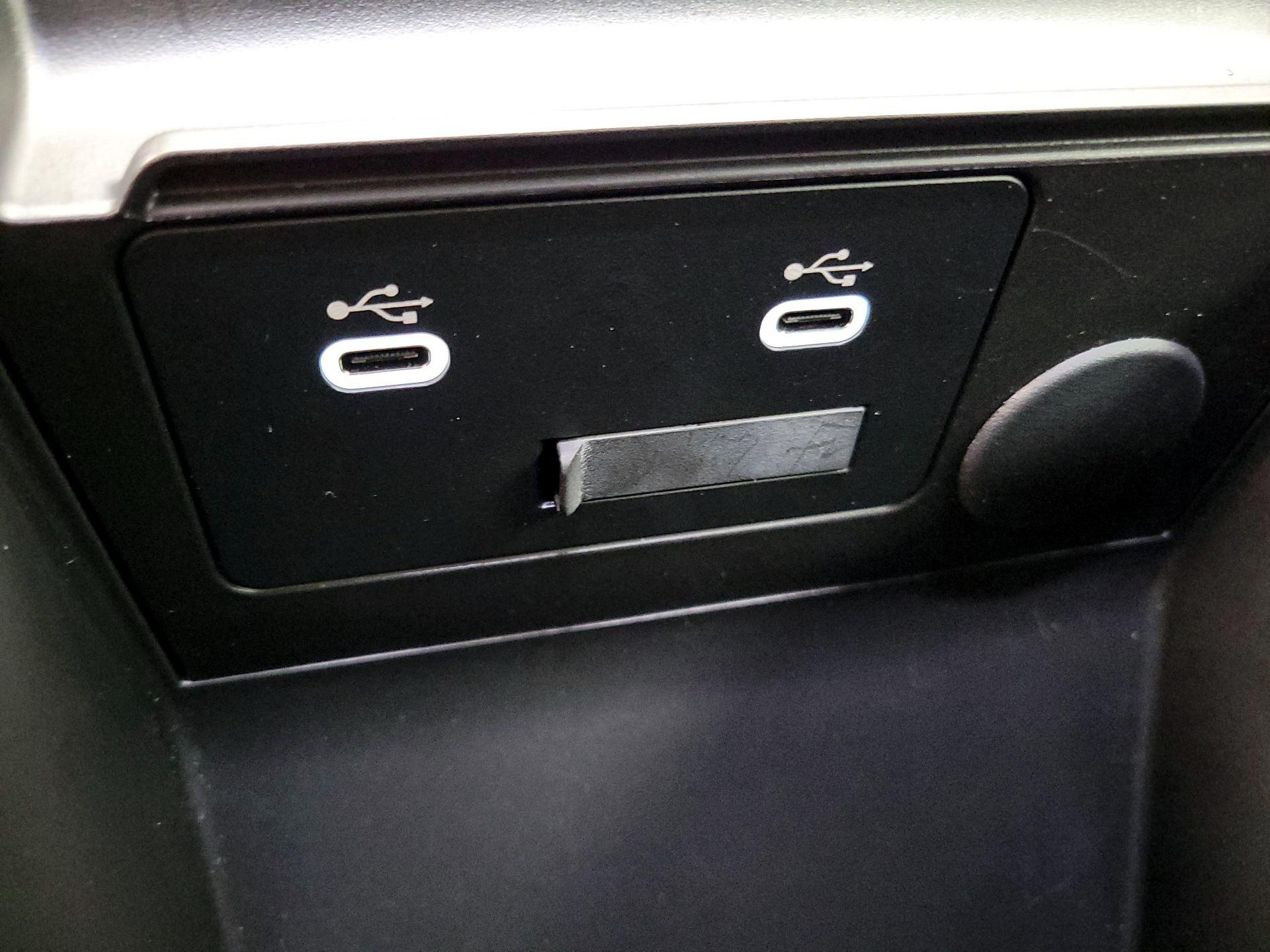 Thumbnail: 2025 Mazda Mazda3 - 18