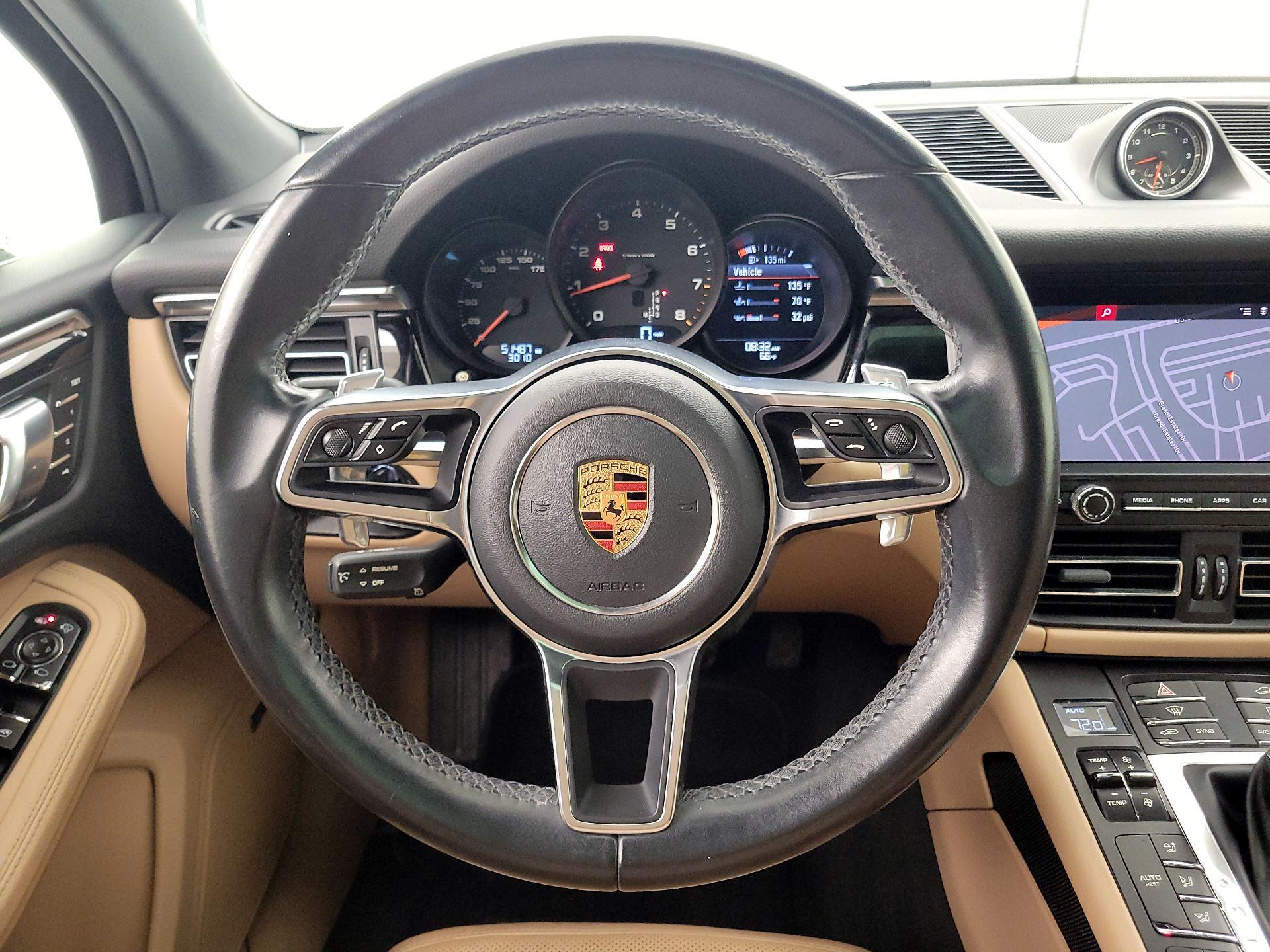 Thumbnail: 2019 Porsche Macan - 10