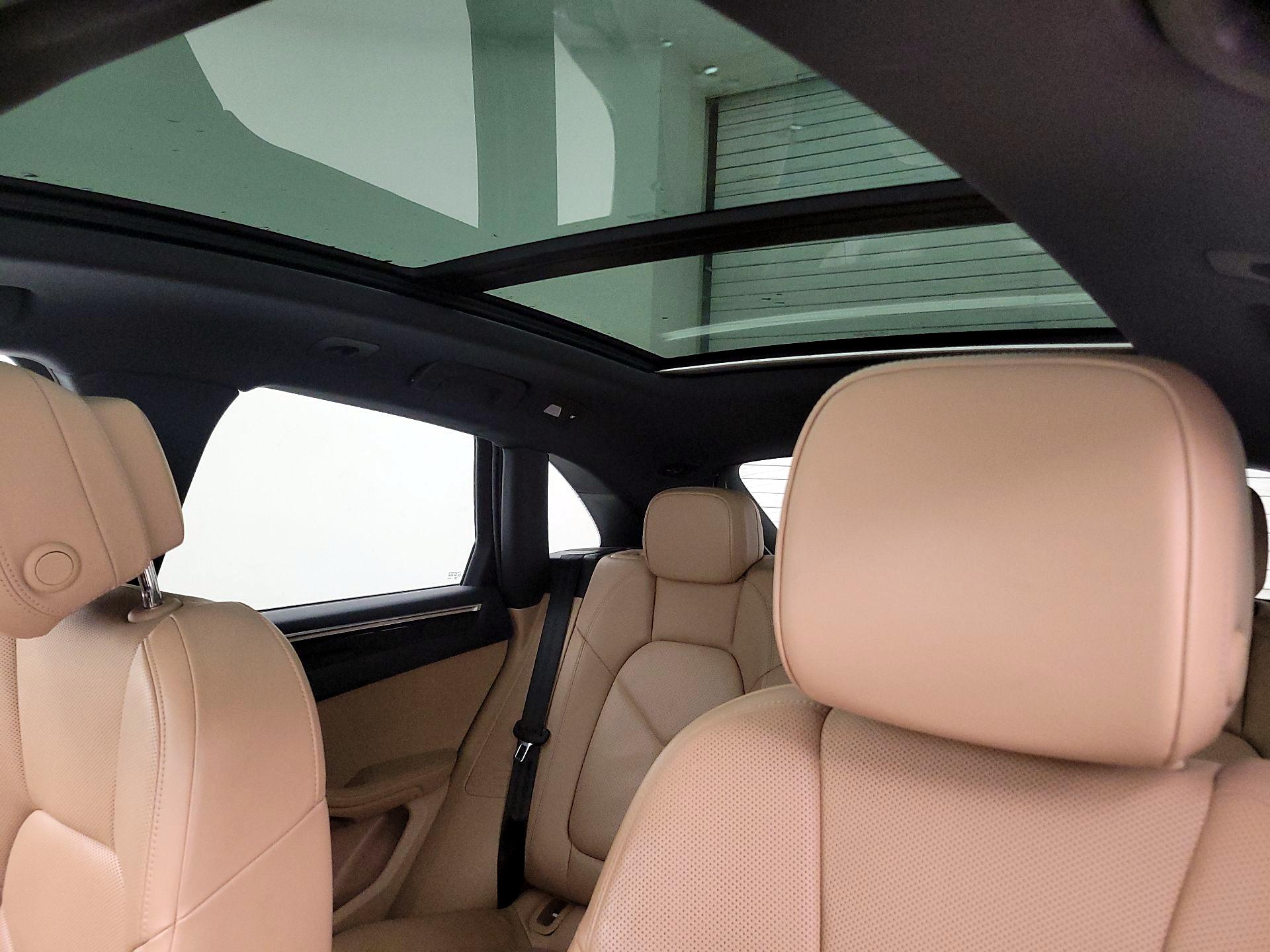 Thumbnail: 2019 Porsche Macan - 20