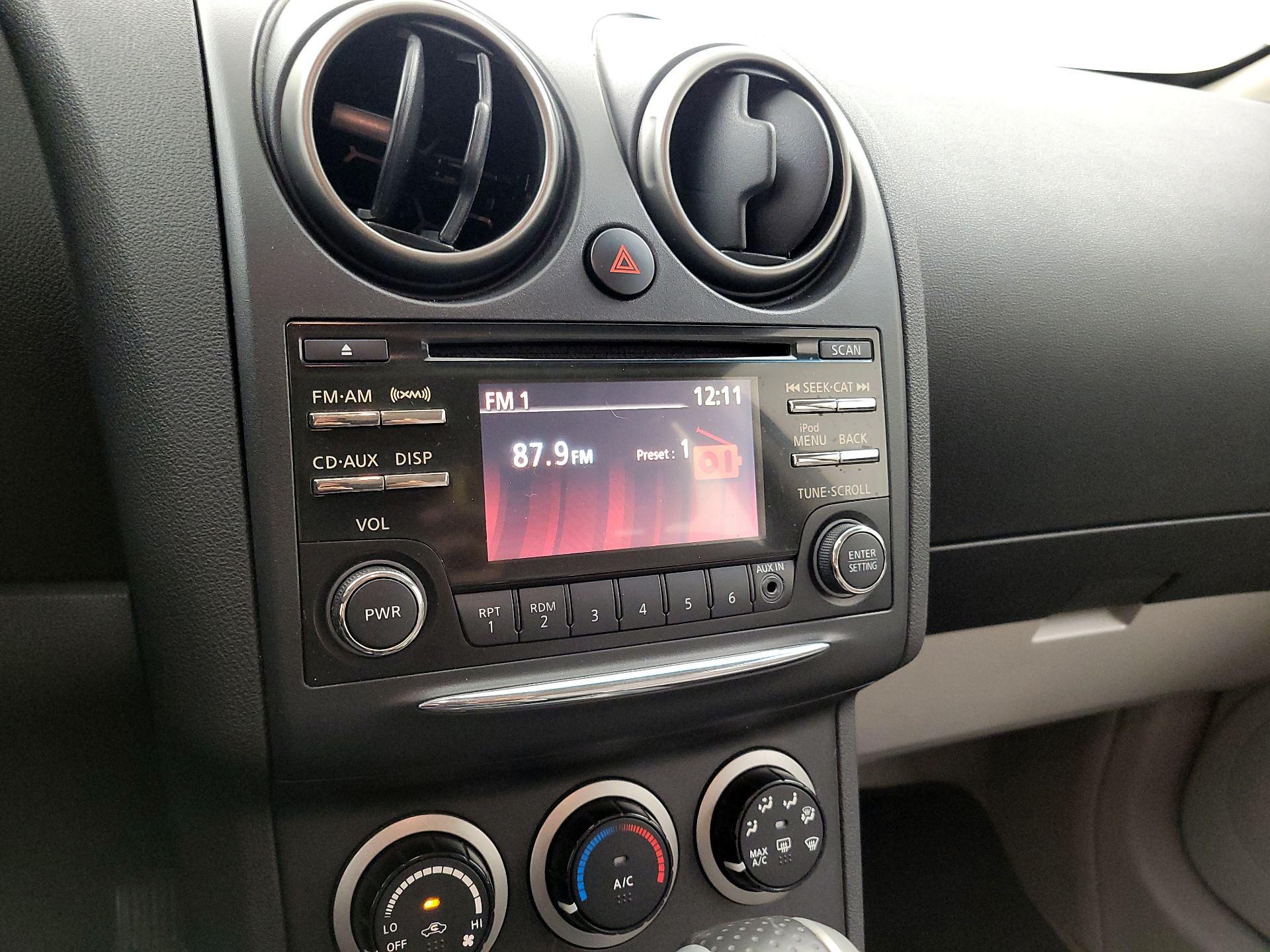 Thumbnail: 2014 Nissan Rogue - 15