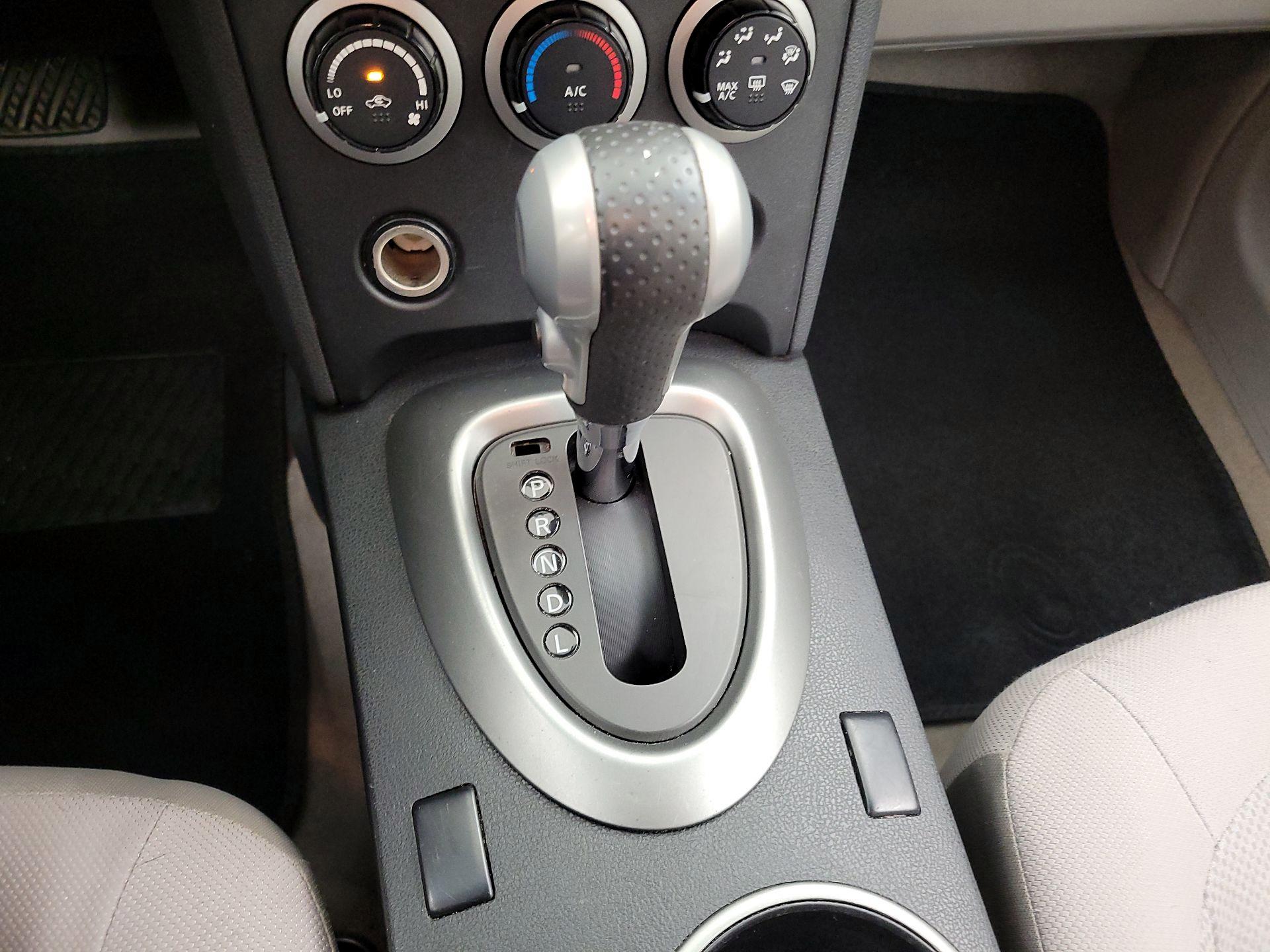 Thumbnail: 2014 Nissan Rogue - 17