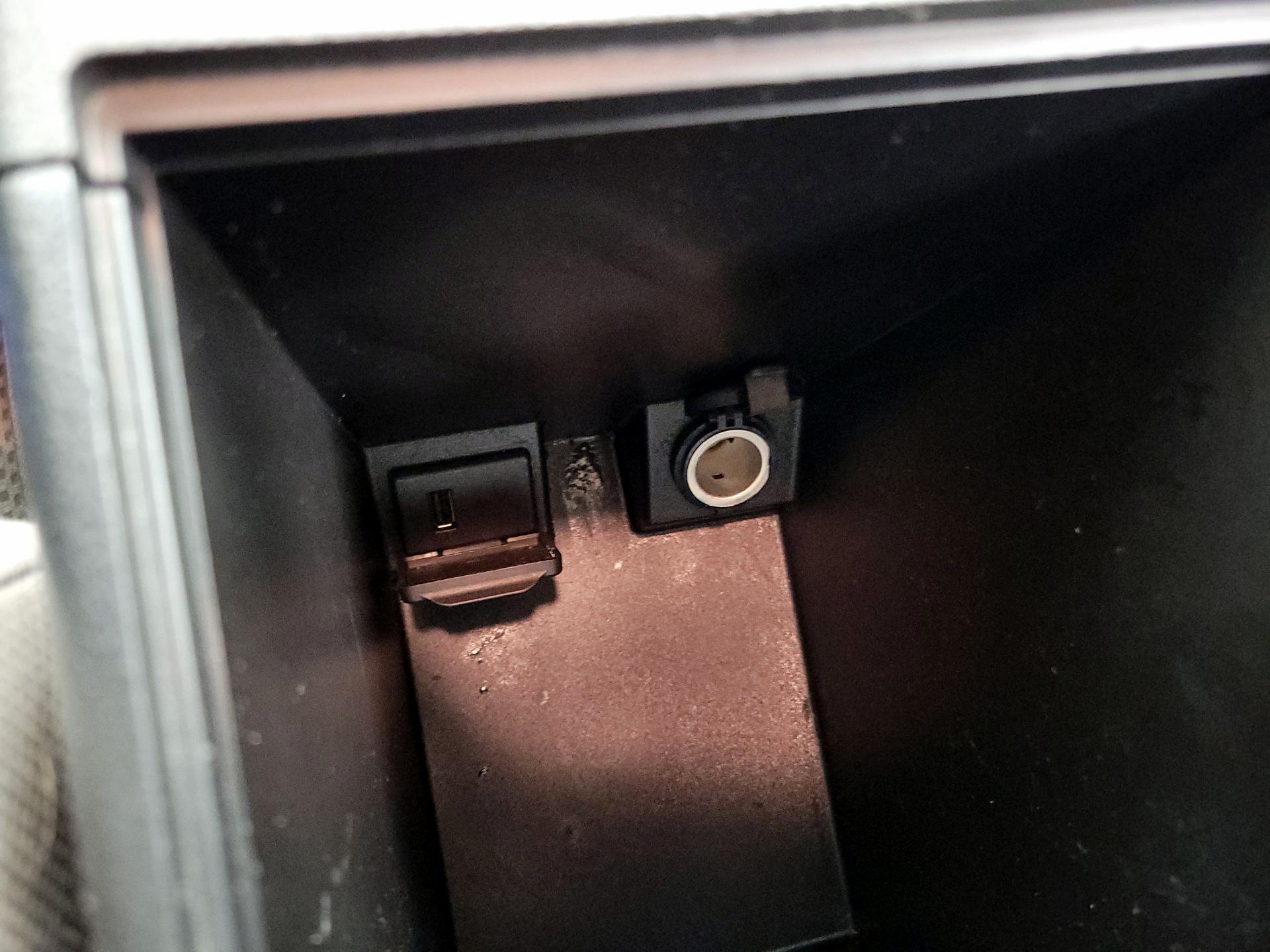 Thumbnail: 2014 Nissan Rogue - 18