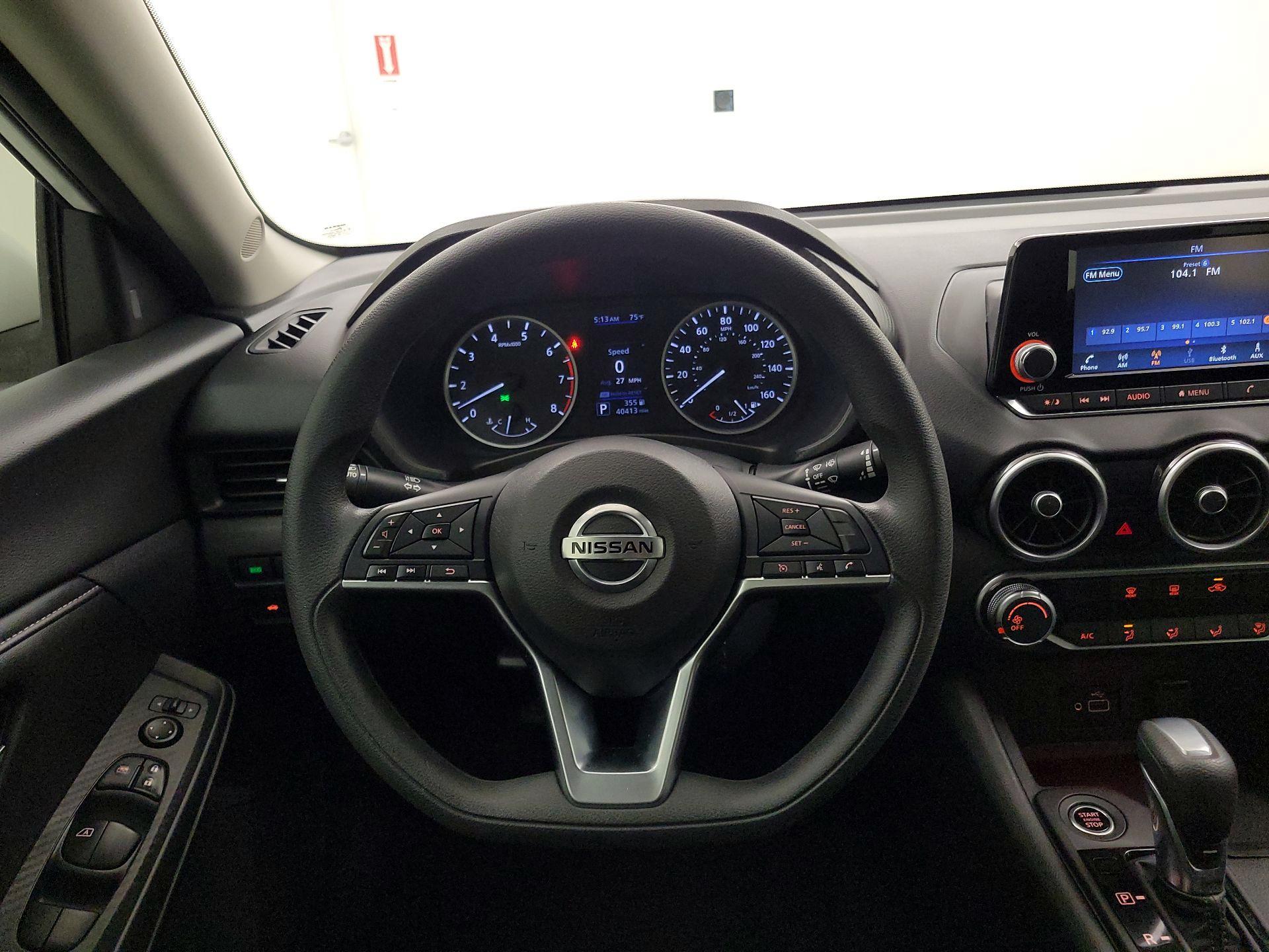 Thumbnail: 2021 Nissan Sentra - 10