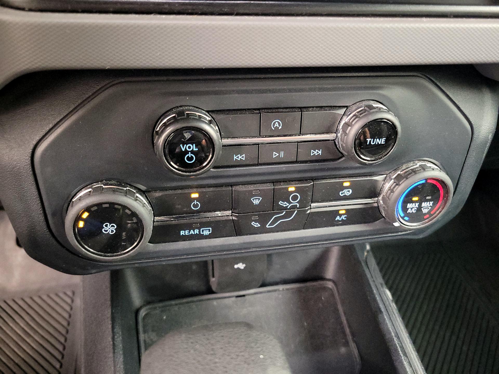 Thumbnail: 2022 Ford Bronco - 16