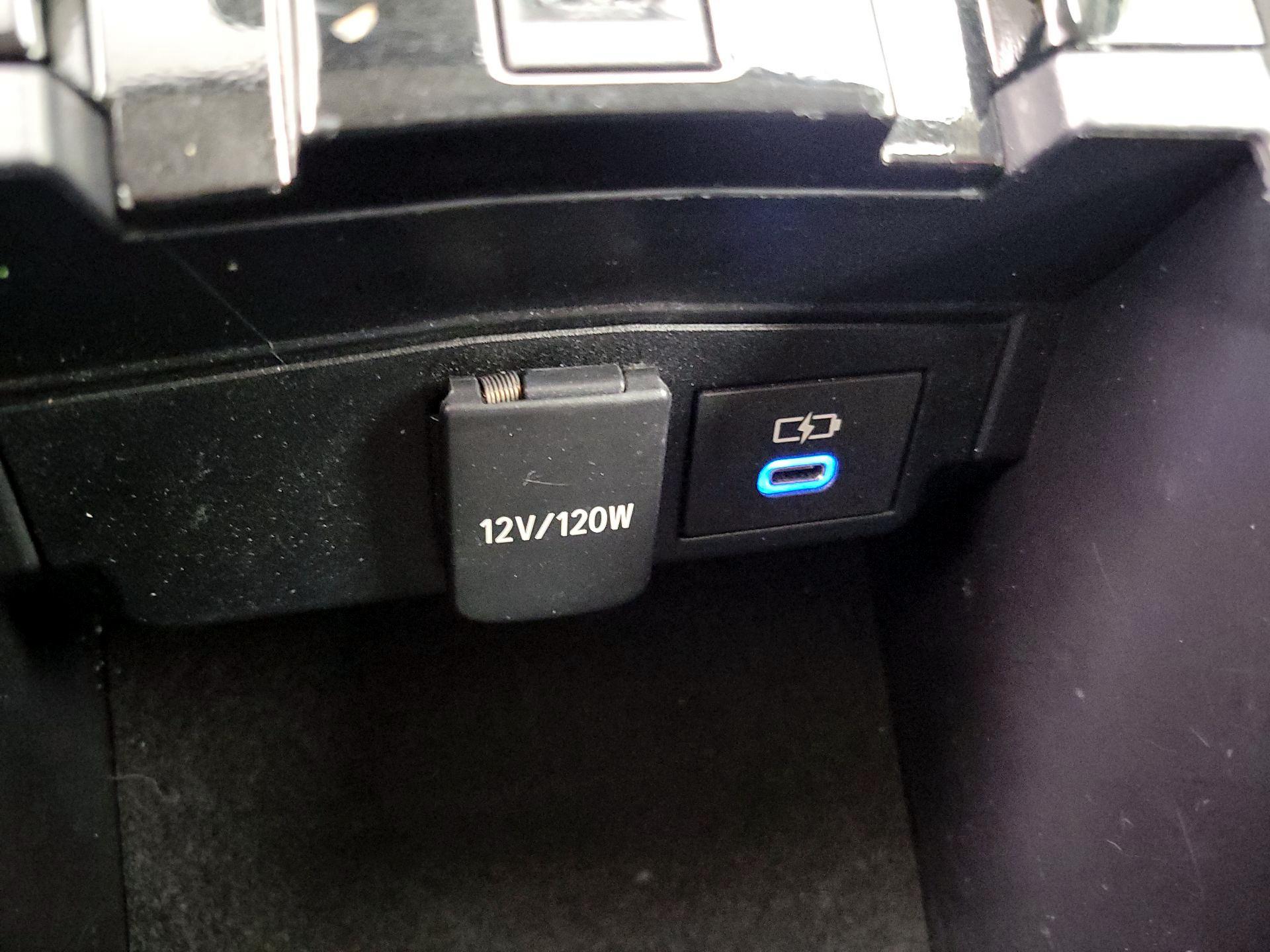 Thumbnail: 2022 Toyota Corolla - 18