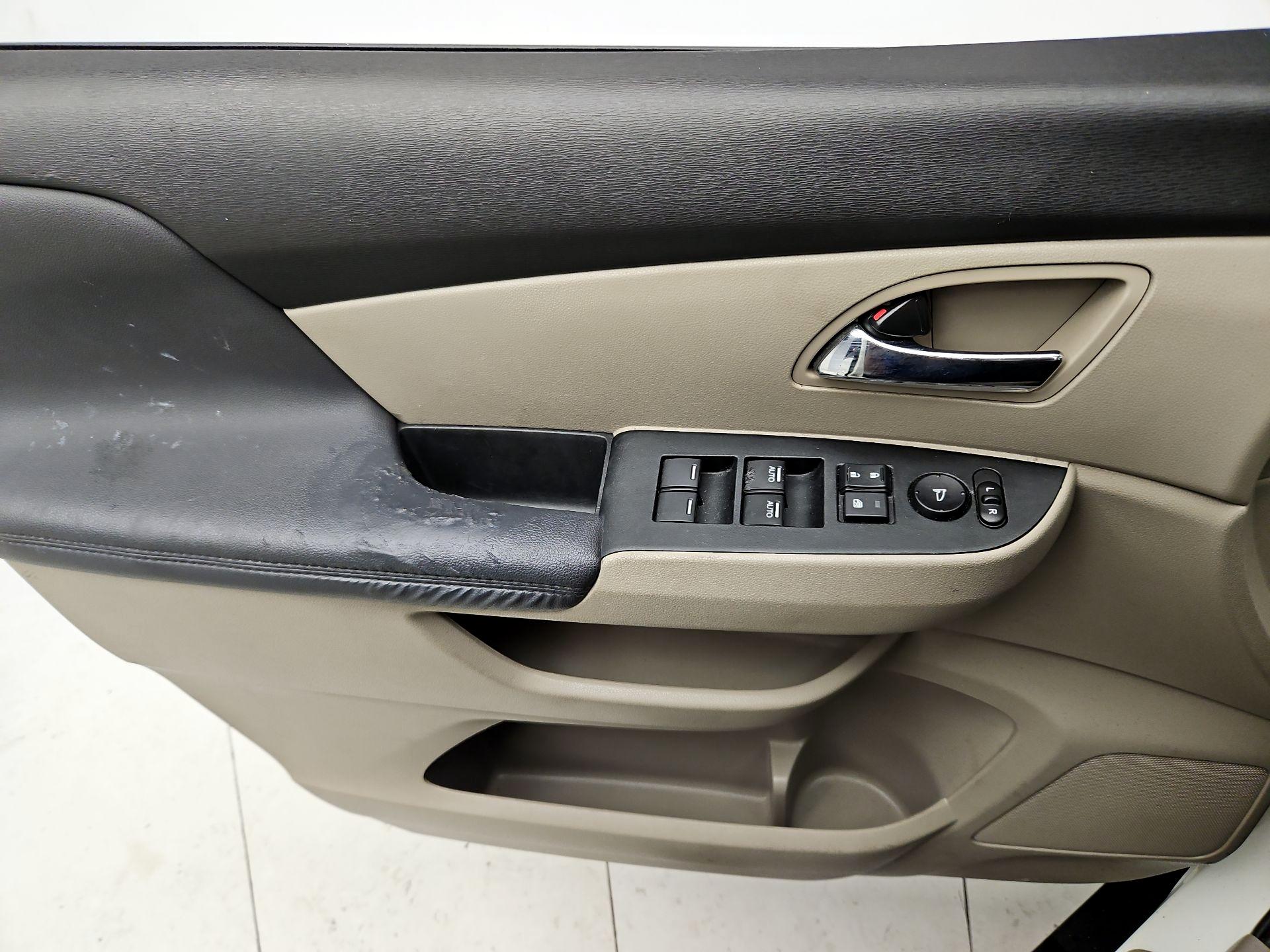 Thumbnail: 2016 Honda Odyssey - 12