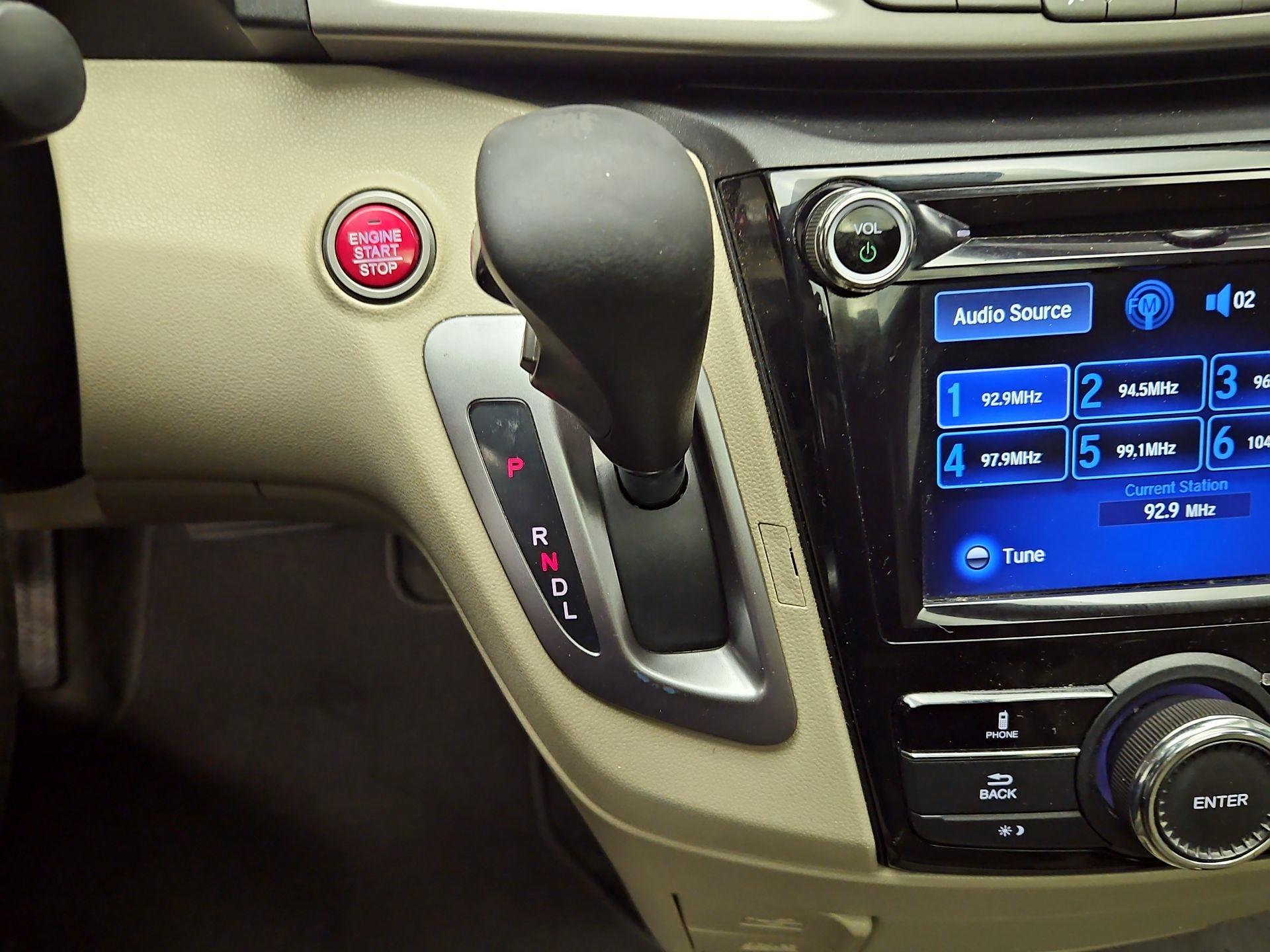 Thumbnail: 2016 Honda Odyssey - 17