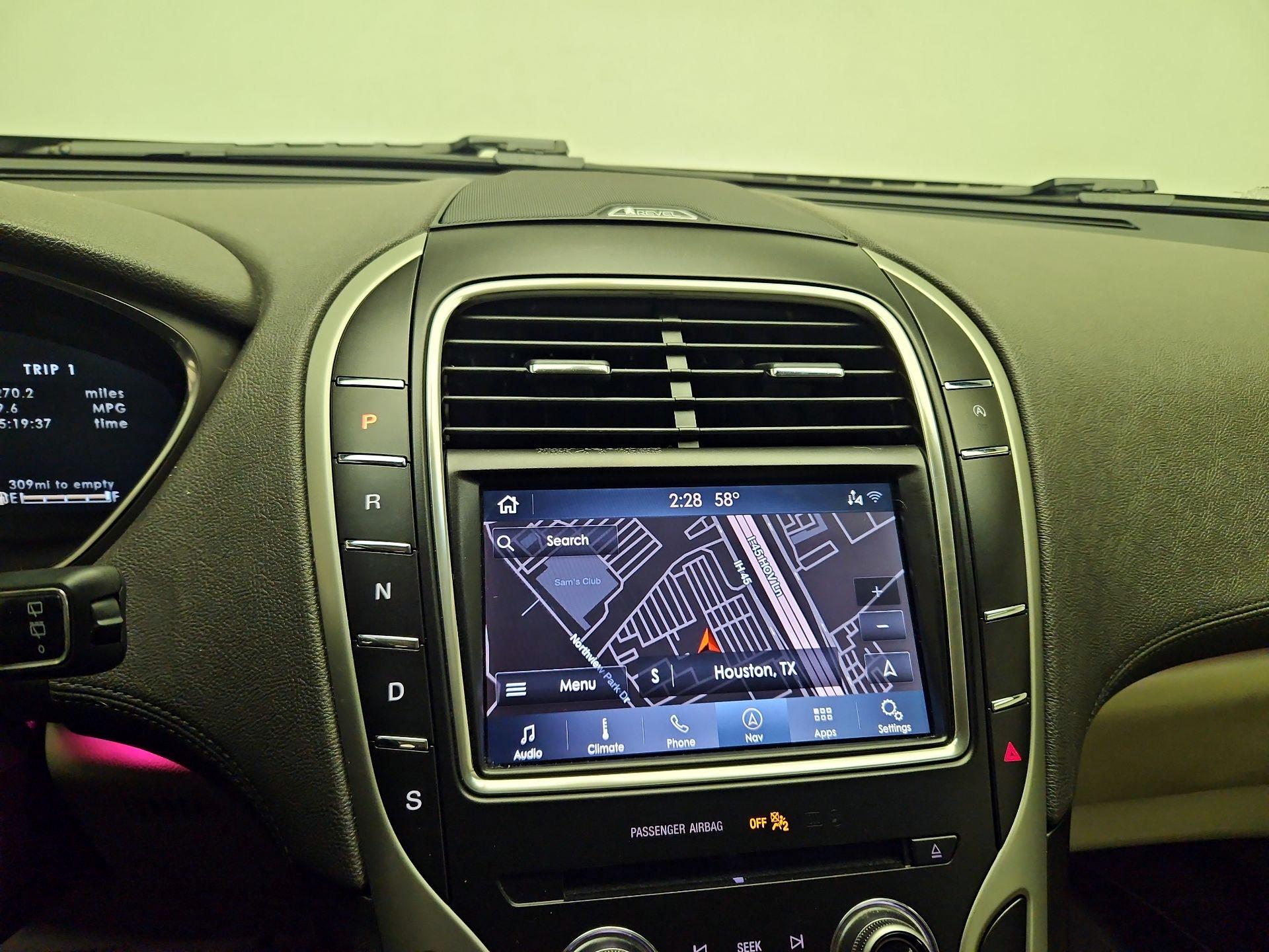 Thumbnail: 2019 Lincoln Nautilus - 13